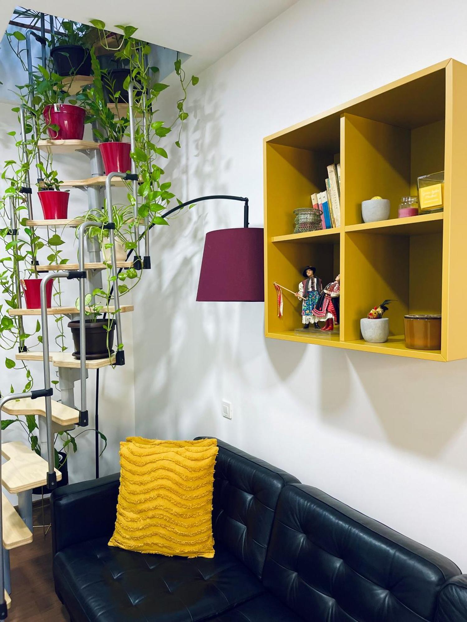 Apartment Garden *