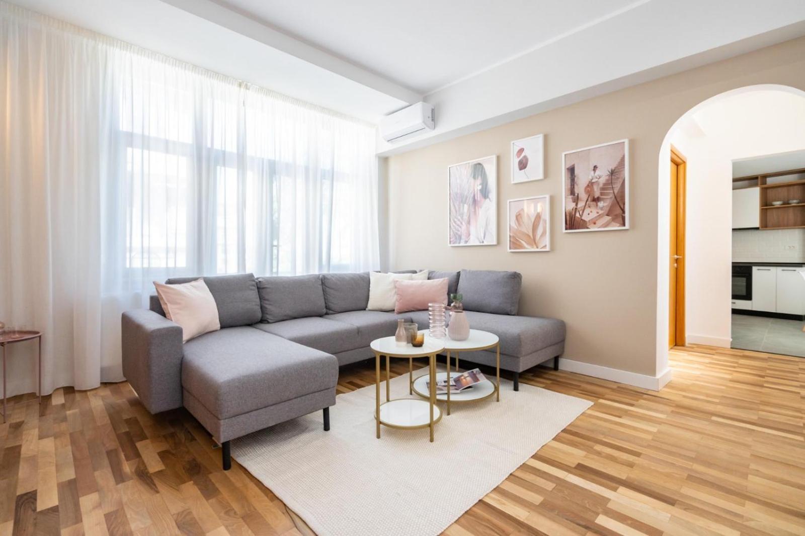 Old Town Bucharest, Lovely 2 Bedrooms
