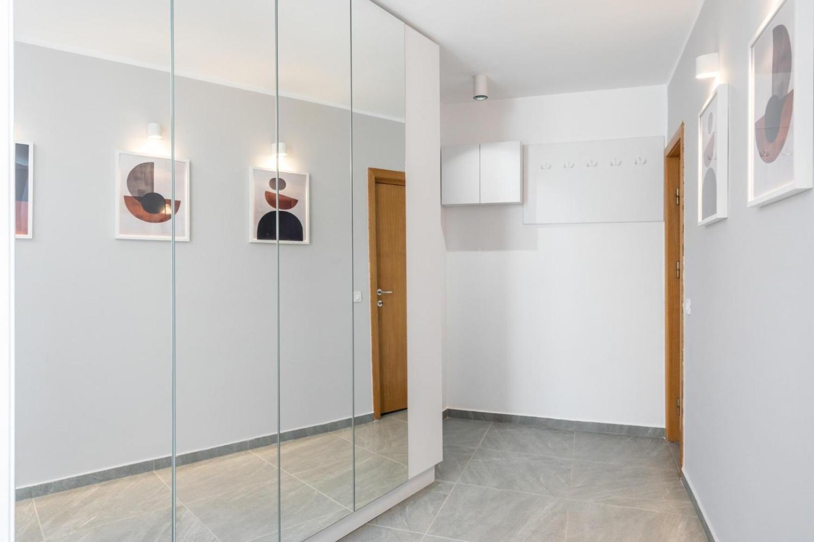 Old Town Bucharest, Lovely 2 Bedrooms Apartment *