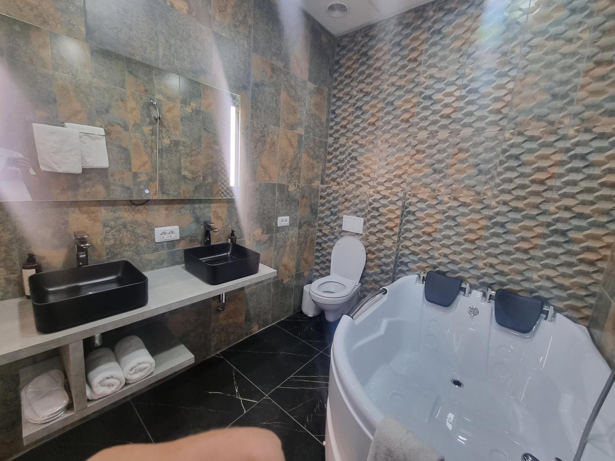 Poet Palace 4*