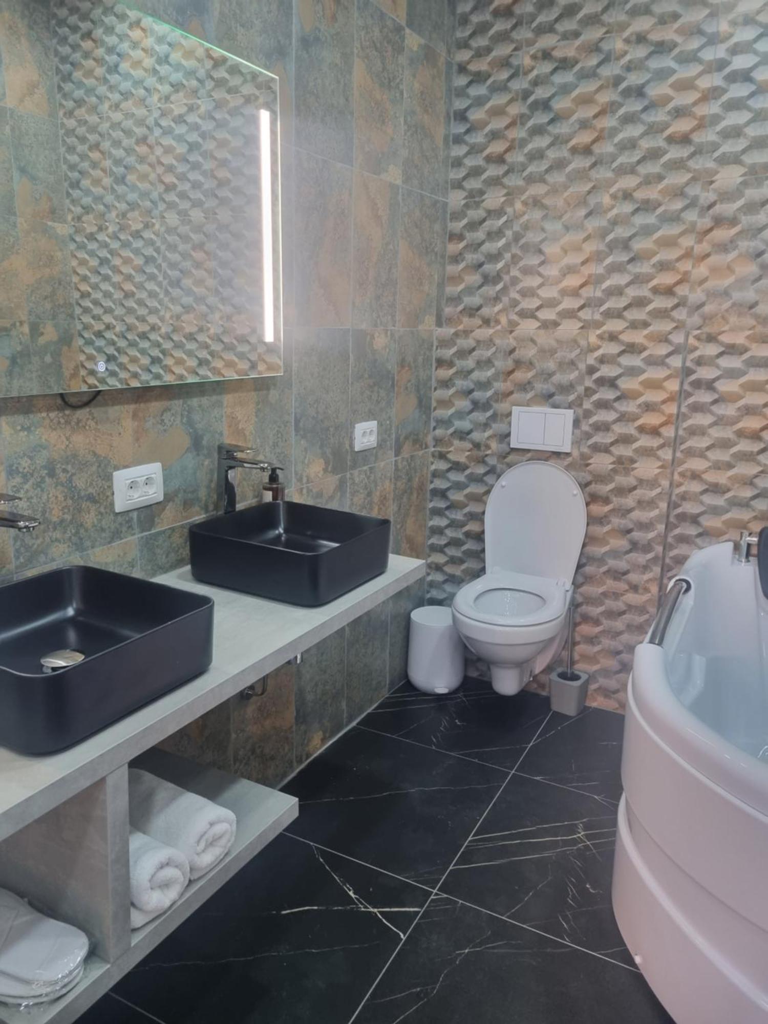 Poet Palace Hotel 4*