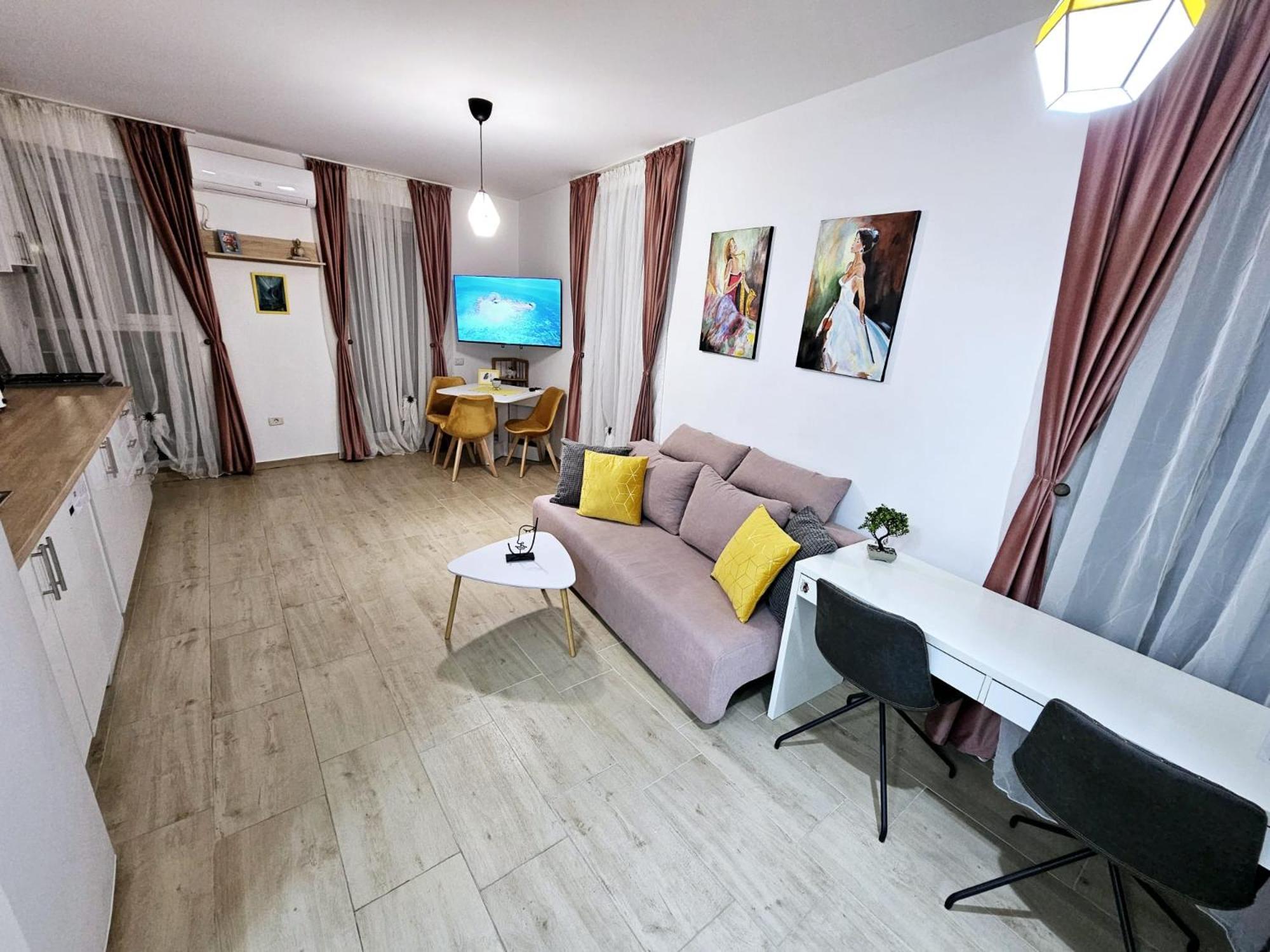 Apartament Lovely New Balcony Cismigiu Park - Pop5 Bucureşti