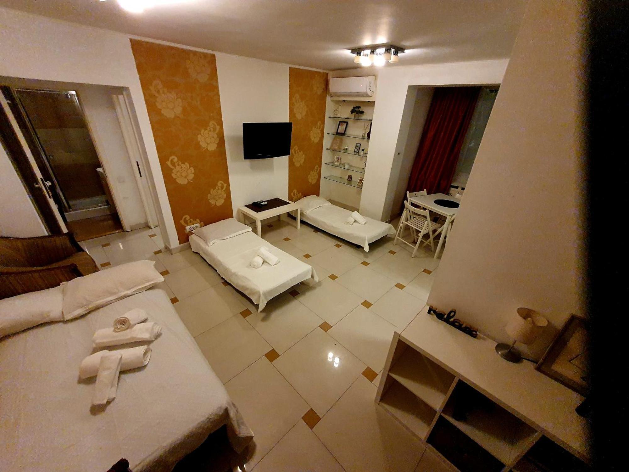 2 Camere, Ultracentral, Piata Universitatii