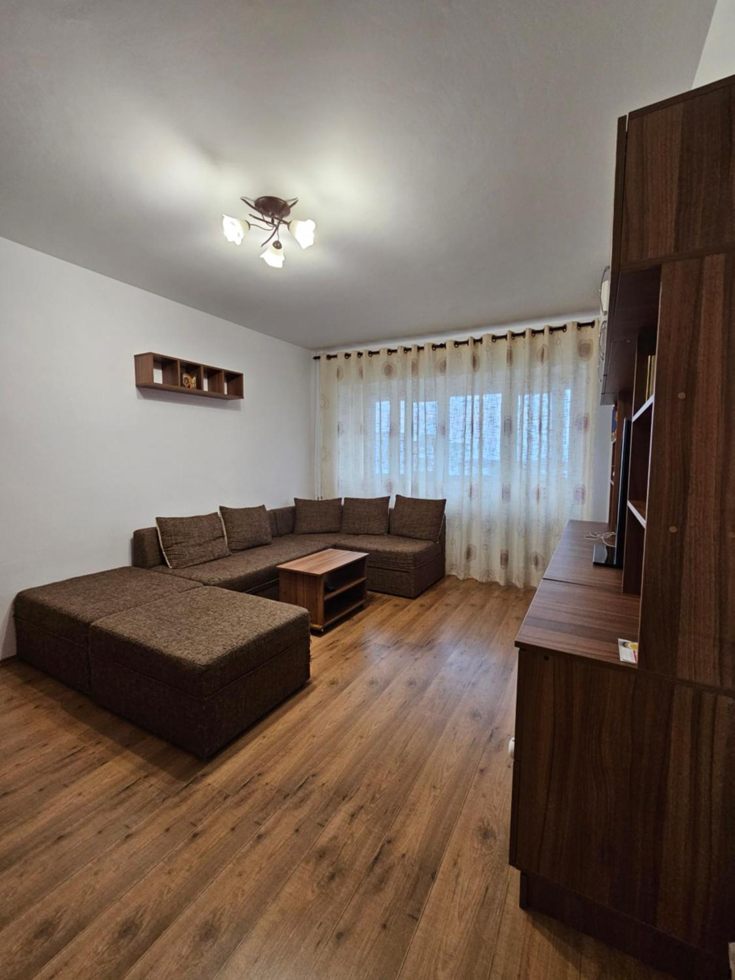 Cosy Close To Center With Parking Lot Apartamento Bucareste