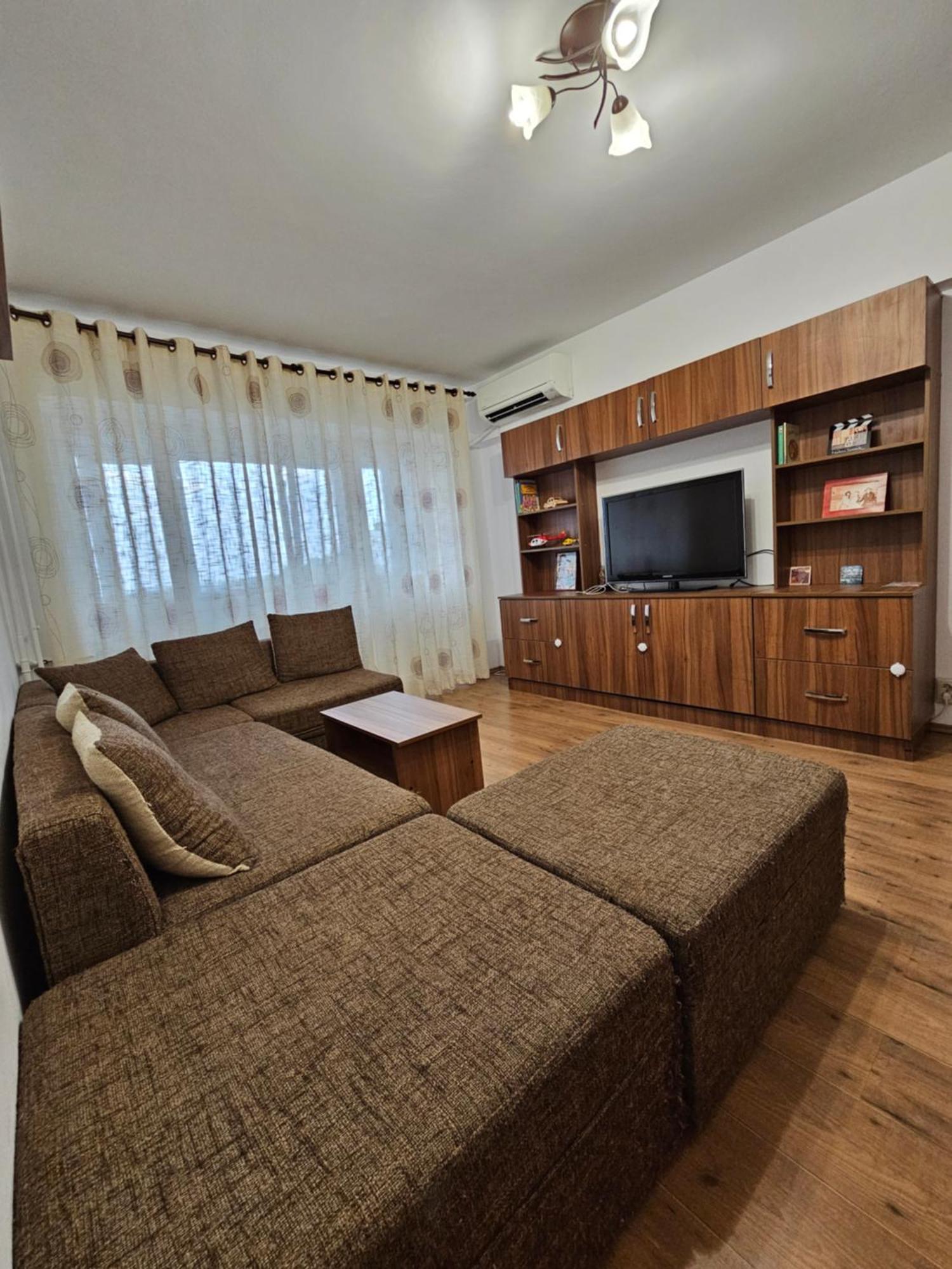 Cosy Close To Center With Parking Lot Bucareste