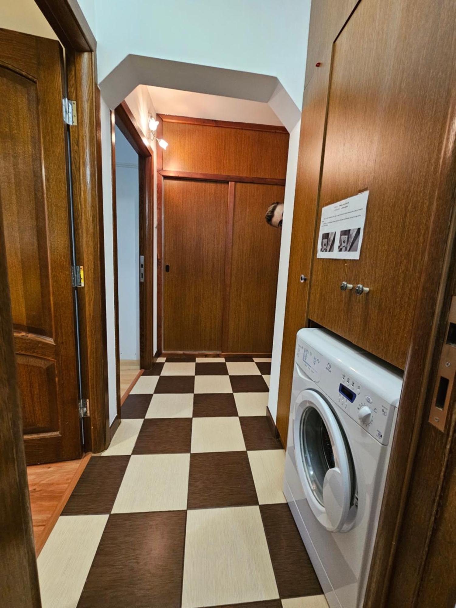 Apartamento Cosy Close To Center With Parking Lot