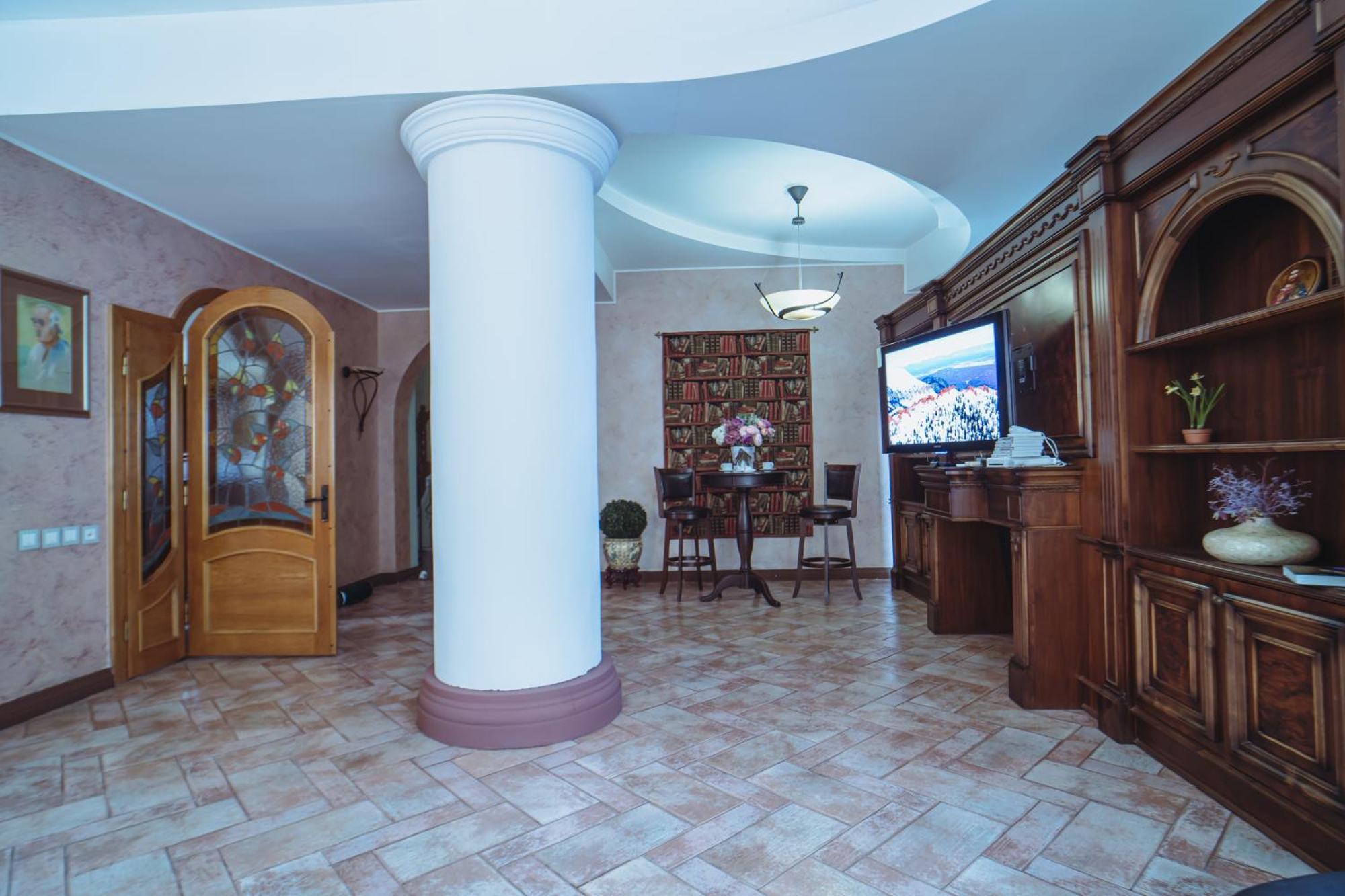 Luxuria Aparthotel *