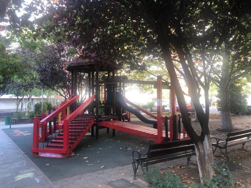 Family Retreat Politehnica Park Apartment Bucharest