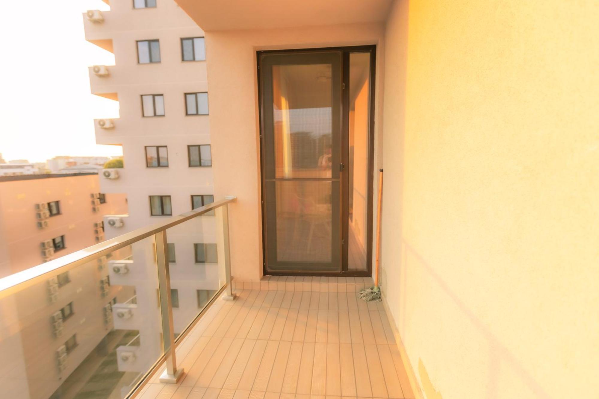 Sunset - Apt With Rooftop Garden Apartment