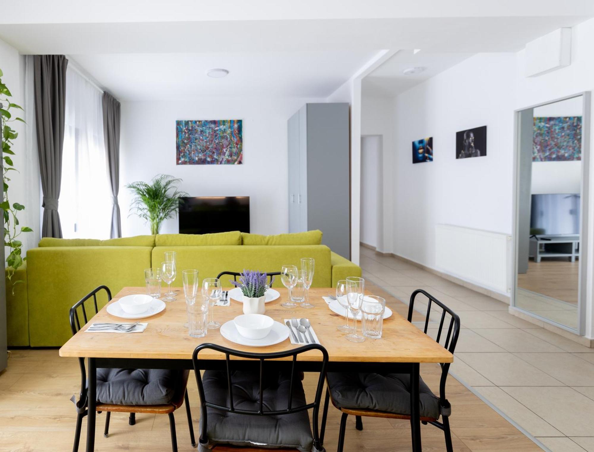 Apartamento Obor Oasis --secured Parking Nearby --self Check-in-- 1min Metro Station *