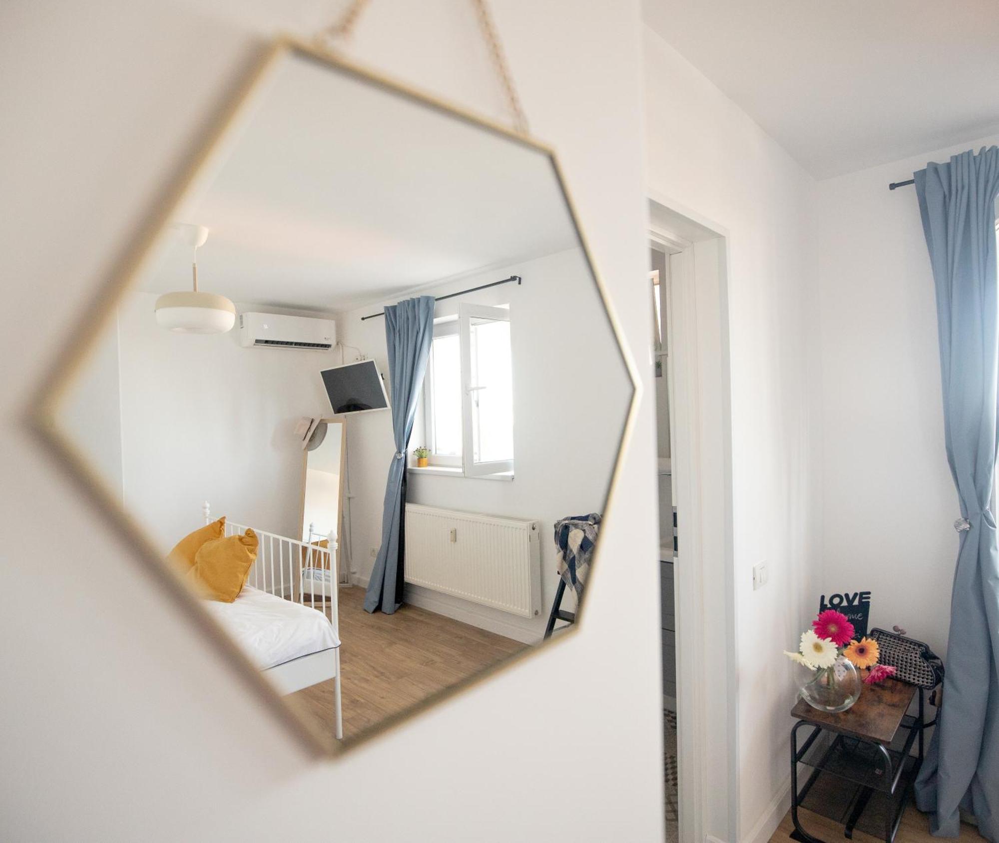 Spectacular View Over The City - Dorobanti Studio Apartment Bucharest