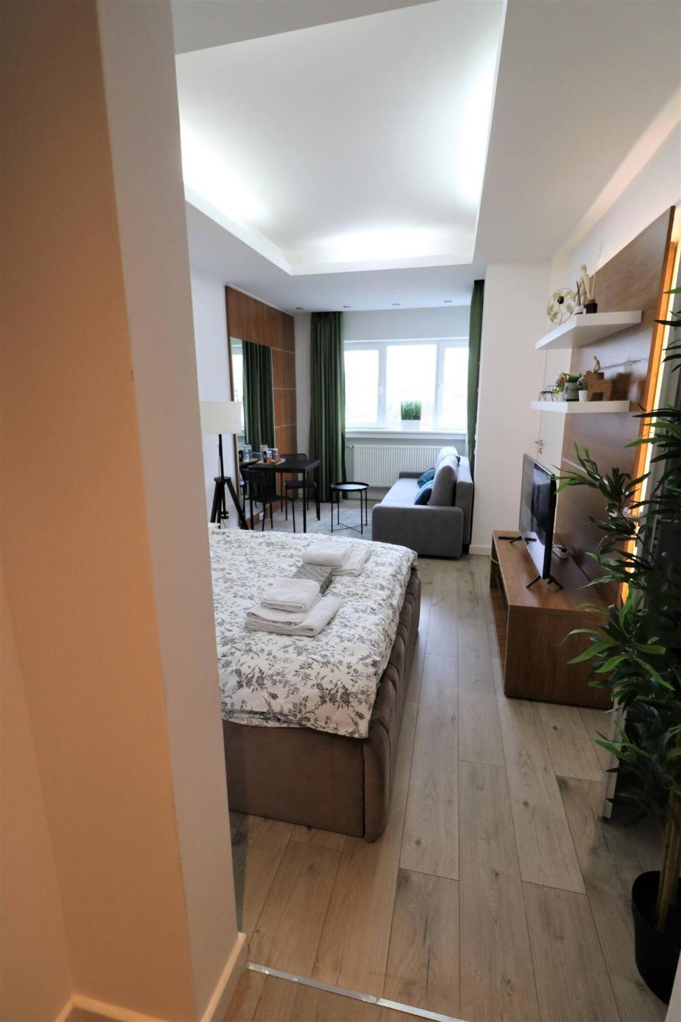 Charming City Center - Free Minibar Apartment Bucharest