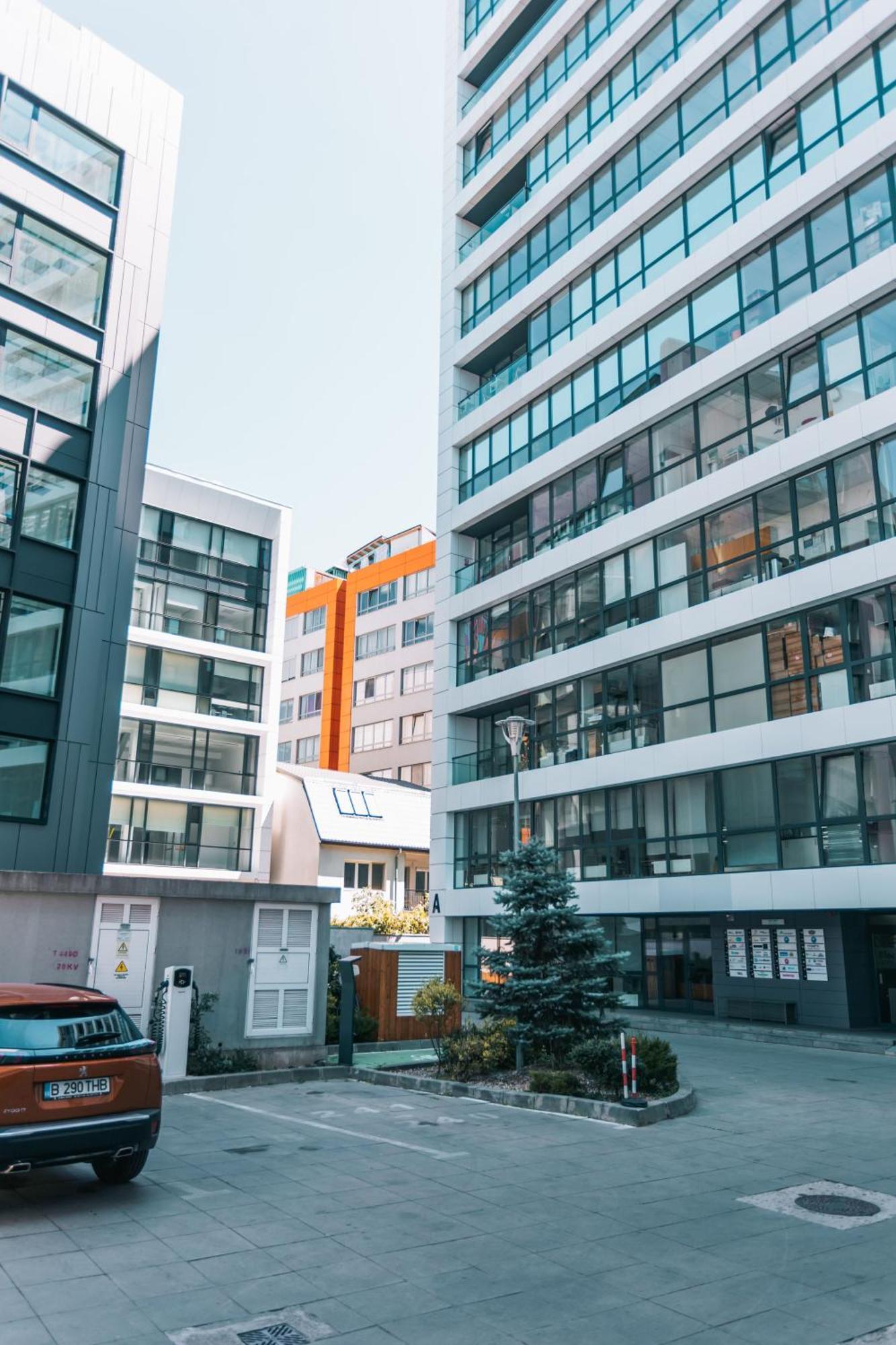 Luxury And Cozy With A Beautiful View * Bucureşti