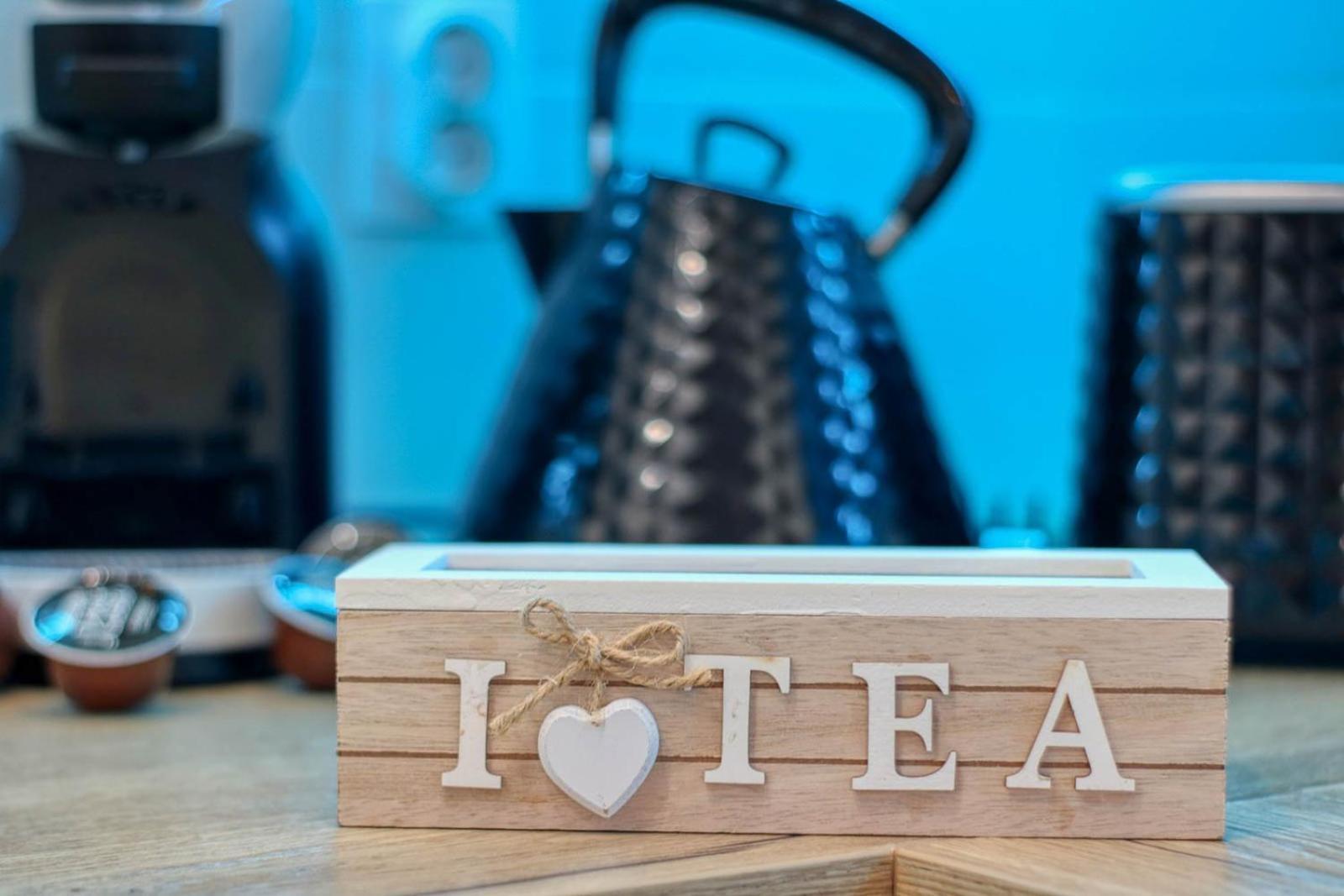 Relaxation Station: Cozy With Smart Features Near Ior Park Bucharest