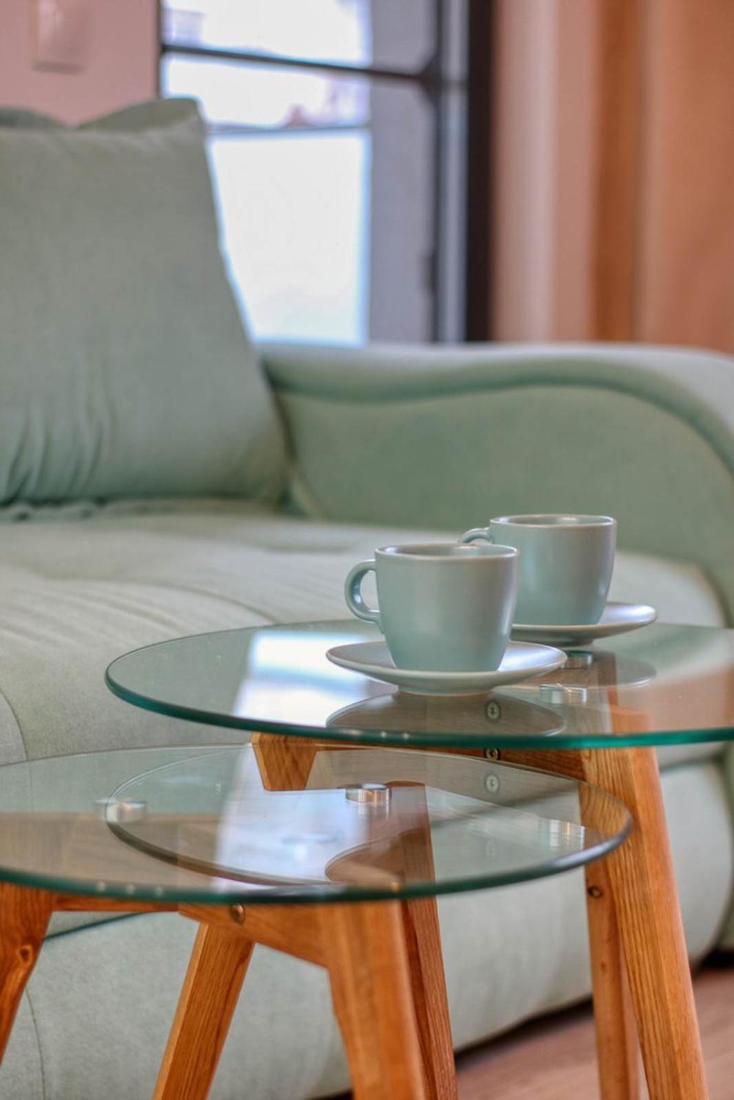Relaxation Station: Cozy With Smart Features Near Ior Park Apartment *