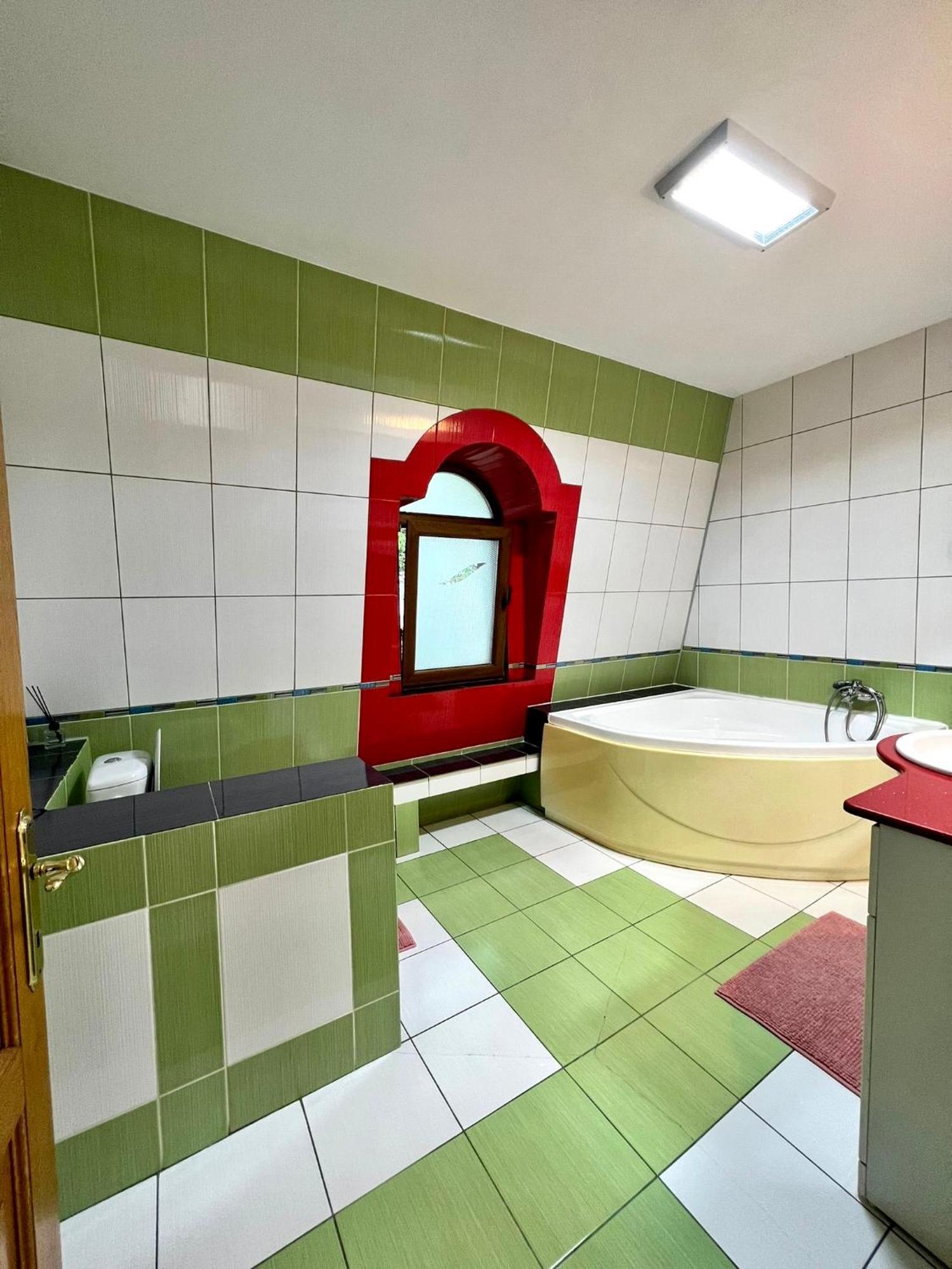 Budapest Apartment *