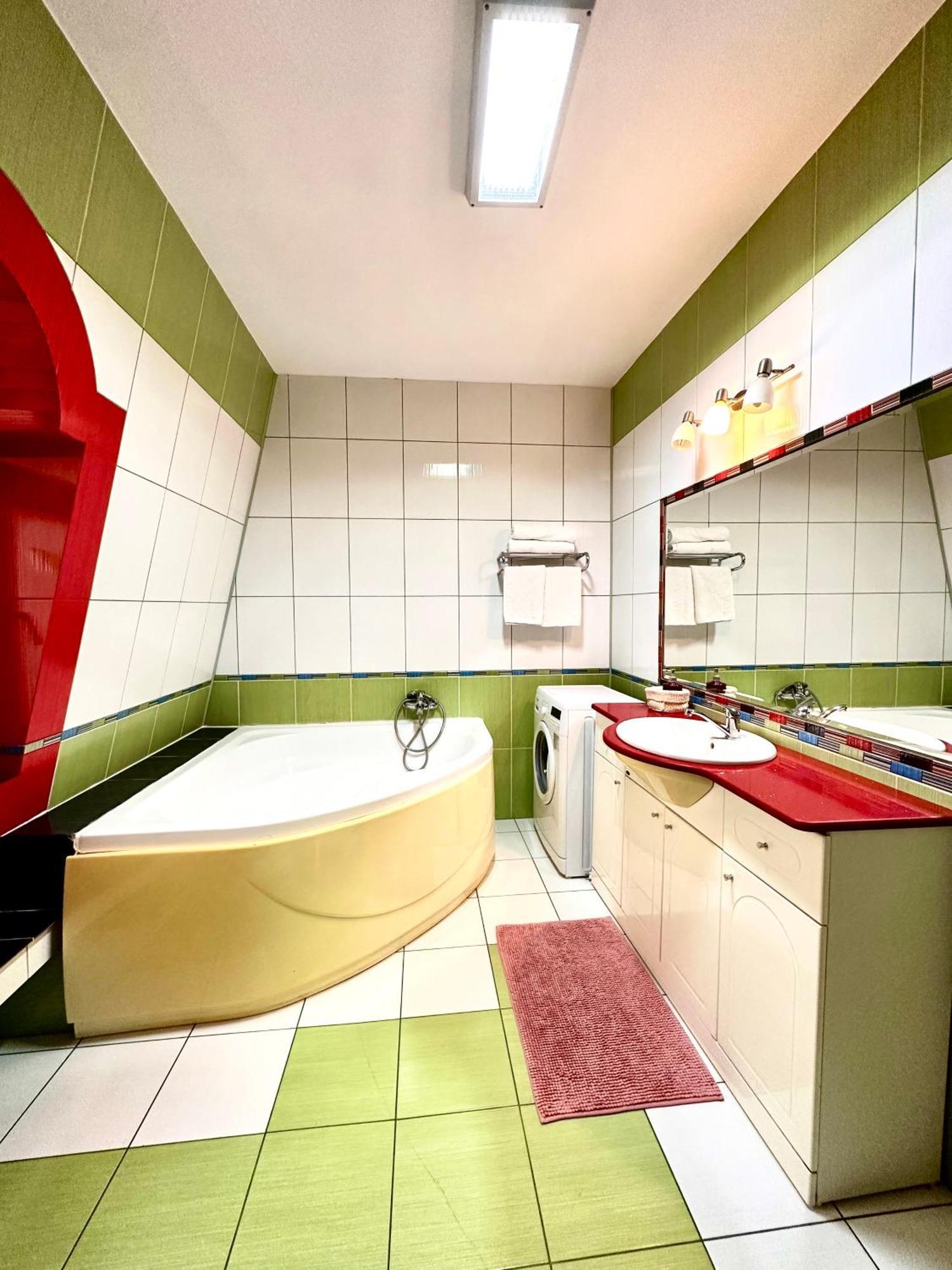 Apartment Budapest Bucharest