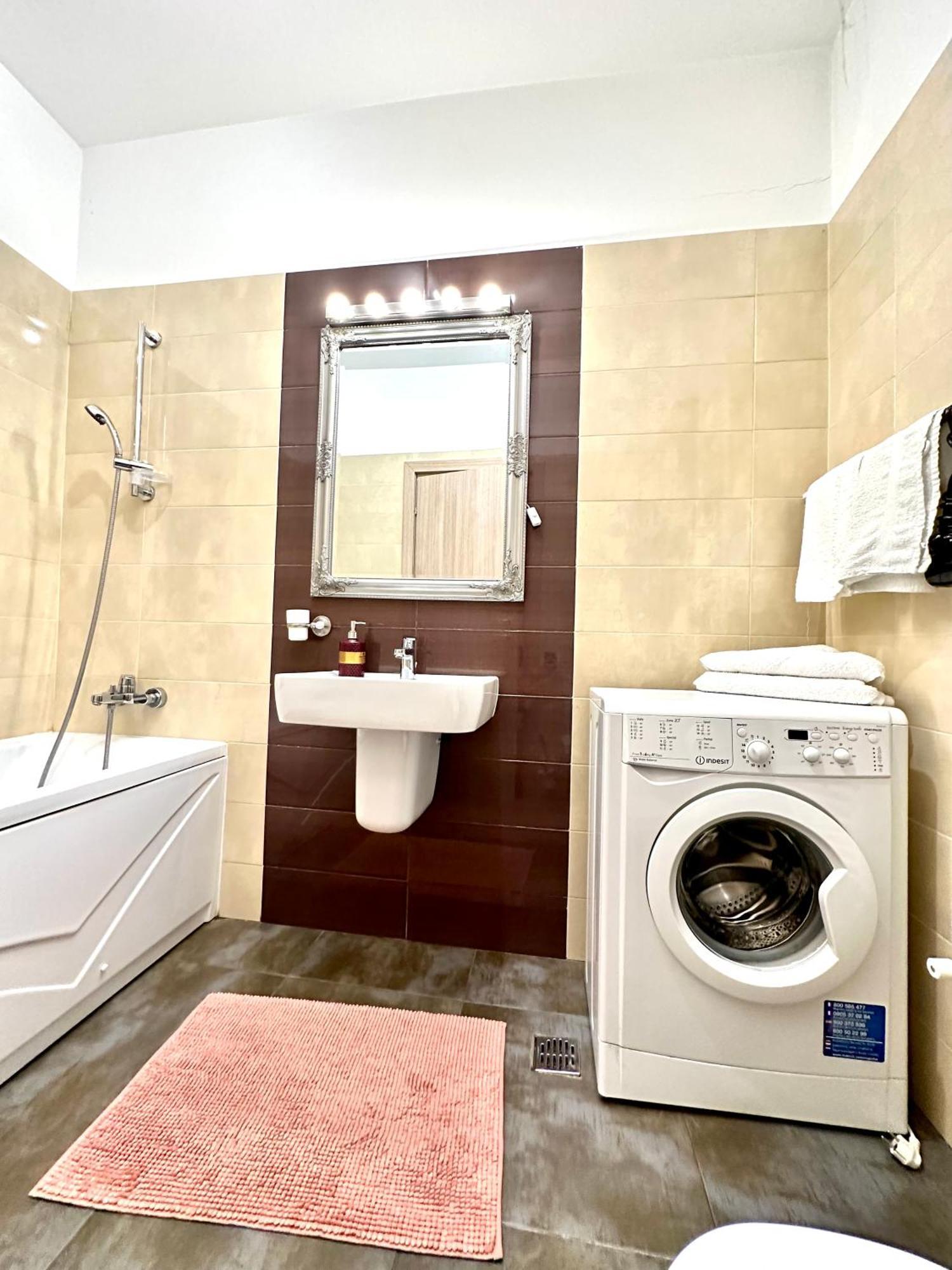 Apartment Budapest Bucharest