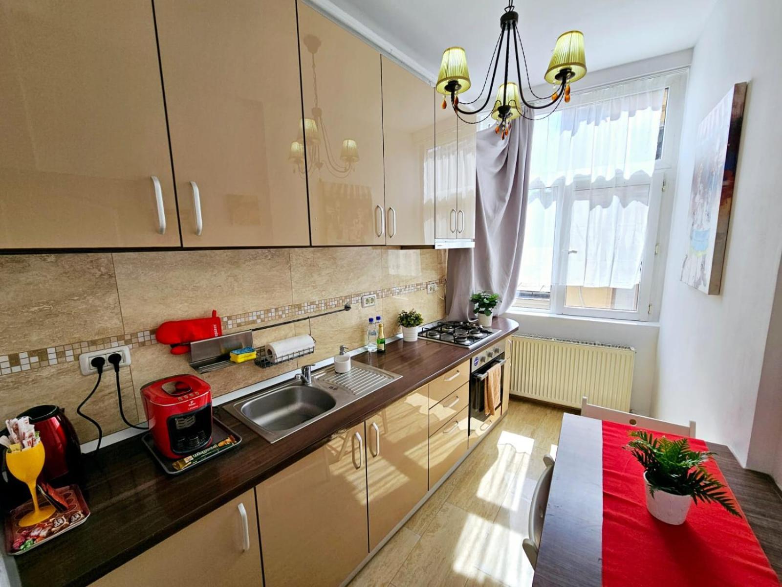 Downtown, Close To Old Town, Family Friendly - Ivo10