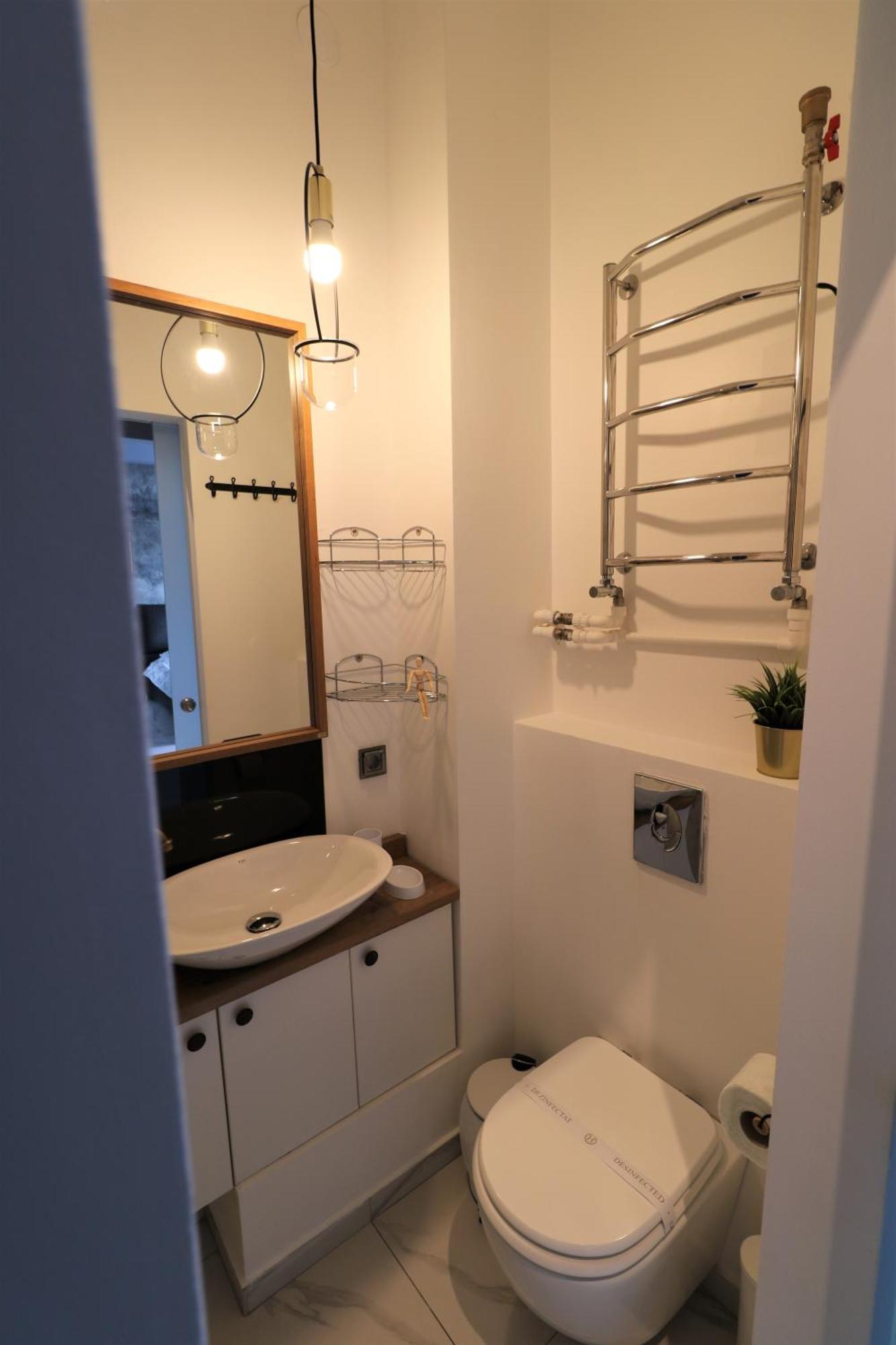Deluxe Skyline Retreat - Old Town