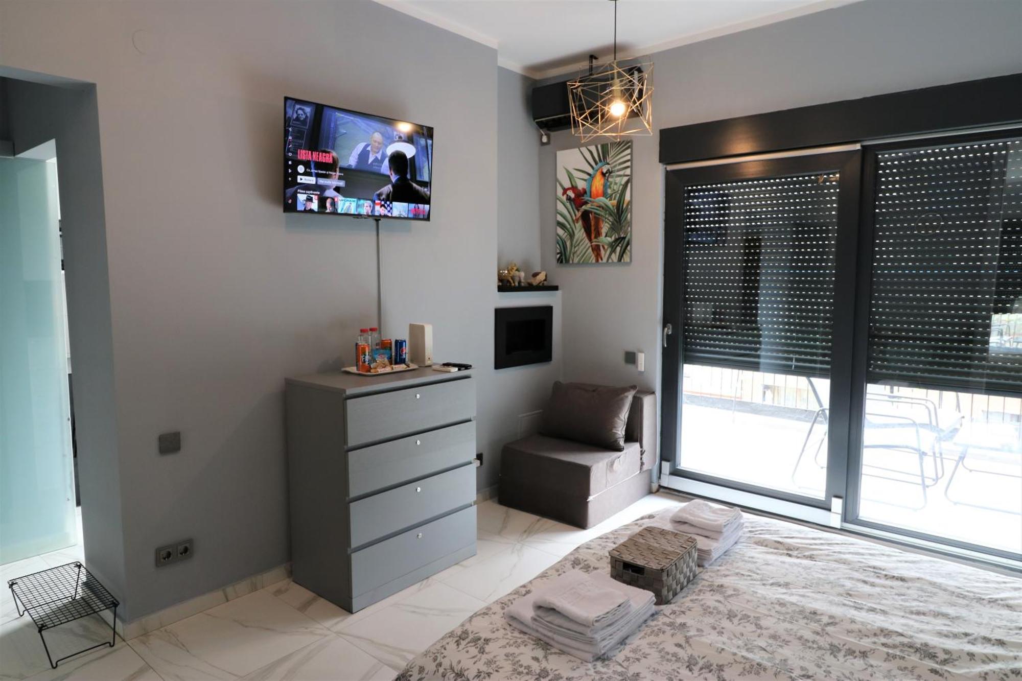 Deluxe Skyline Retreat - Old Town Bucharest