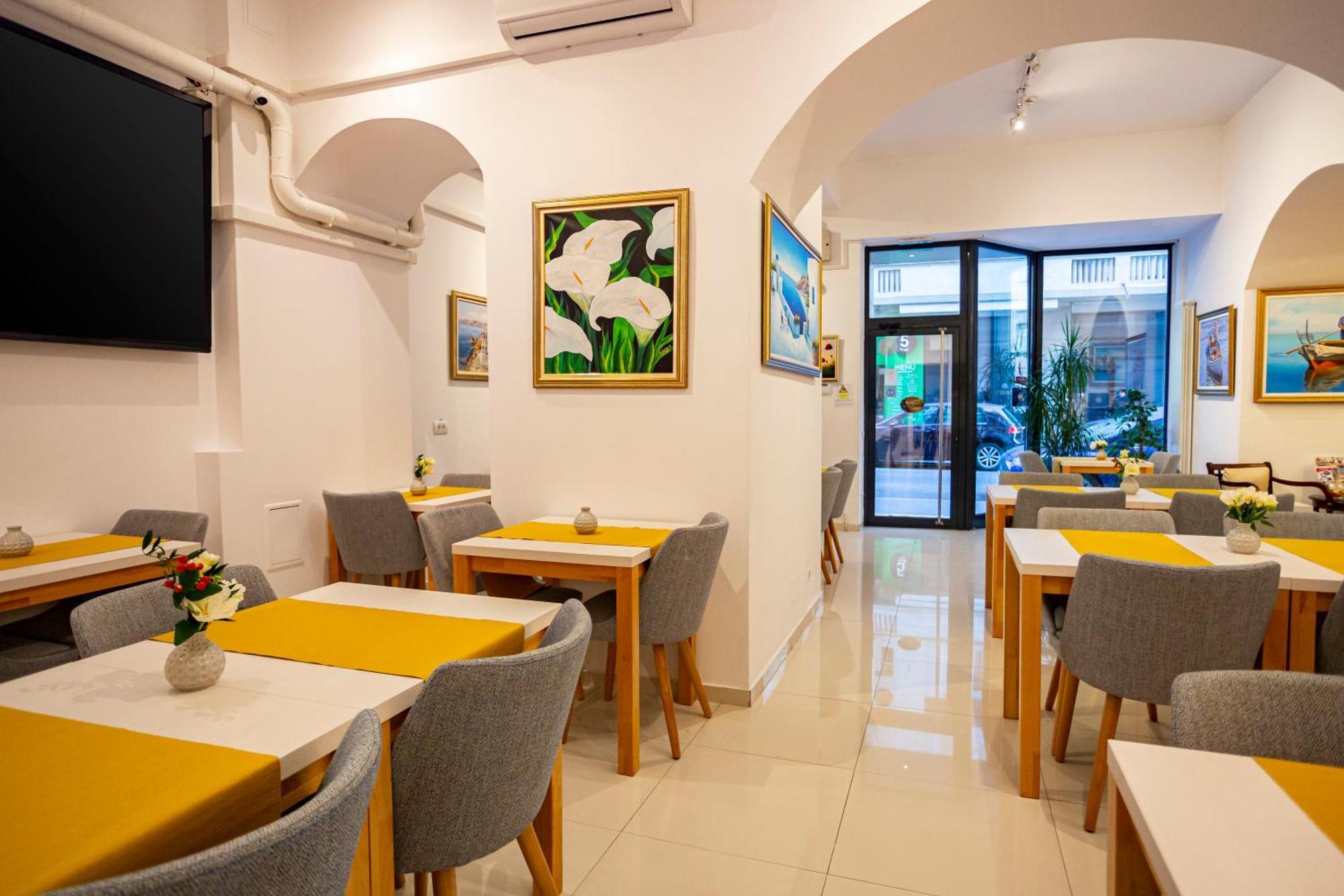 Hotel Bucur