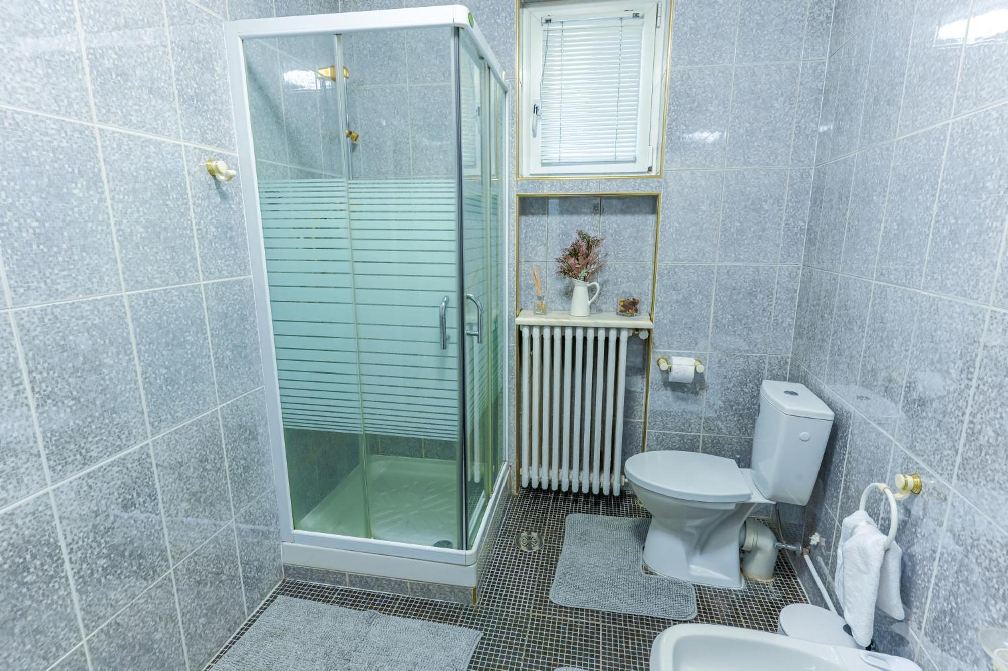 Ultracentral Golden Gatehouse 3 Bdrm Apartamento *