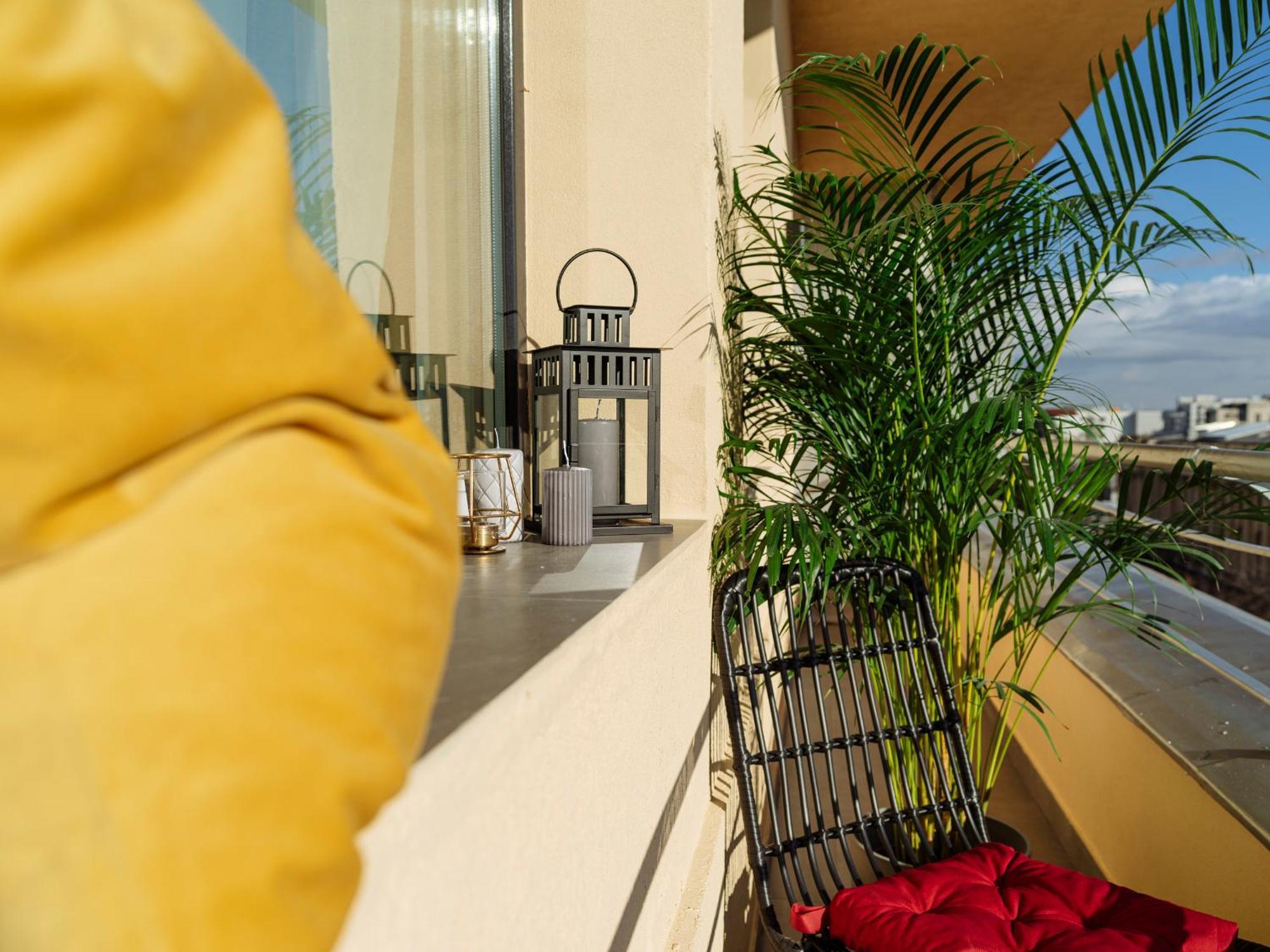 Bright 2br Flat - Palace Hall - Charming Balcony Bucharest