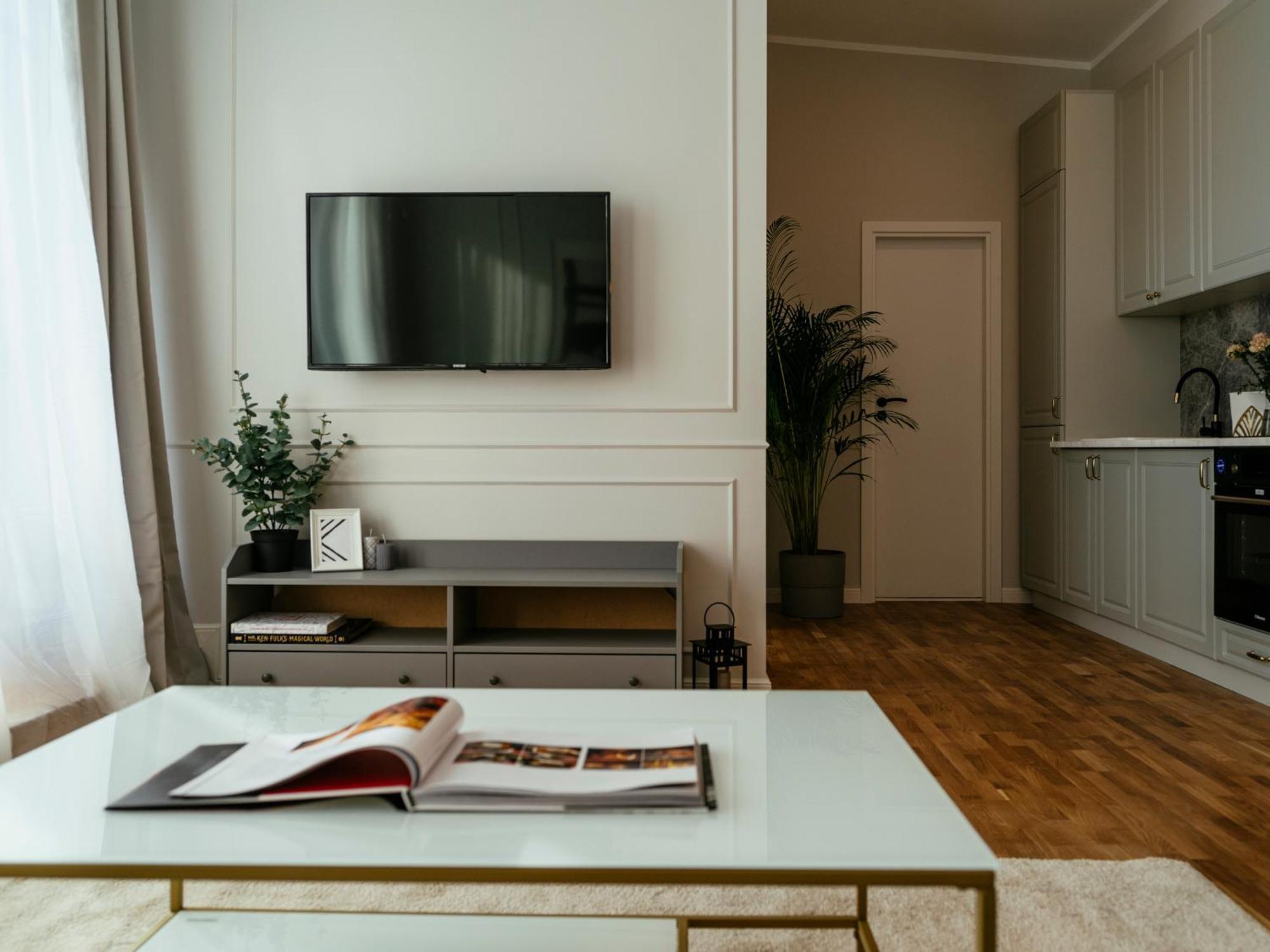 Bright 2br Flat - Palace Hall - Charming Balcony Bucharest