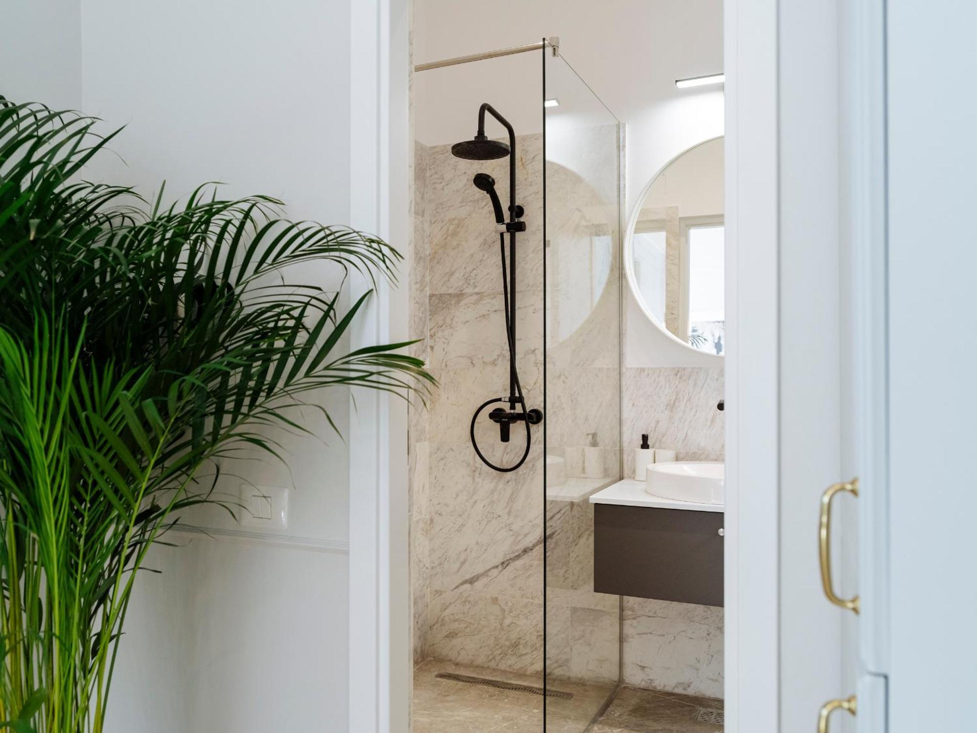 Bright 2br Flat - Palace Hall - Charming Balcony Bucharest