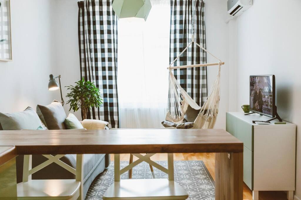 Old Town Boutique Apartament Bucureşti