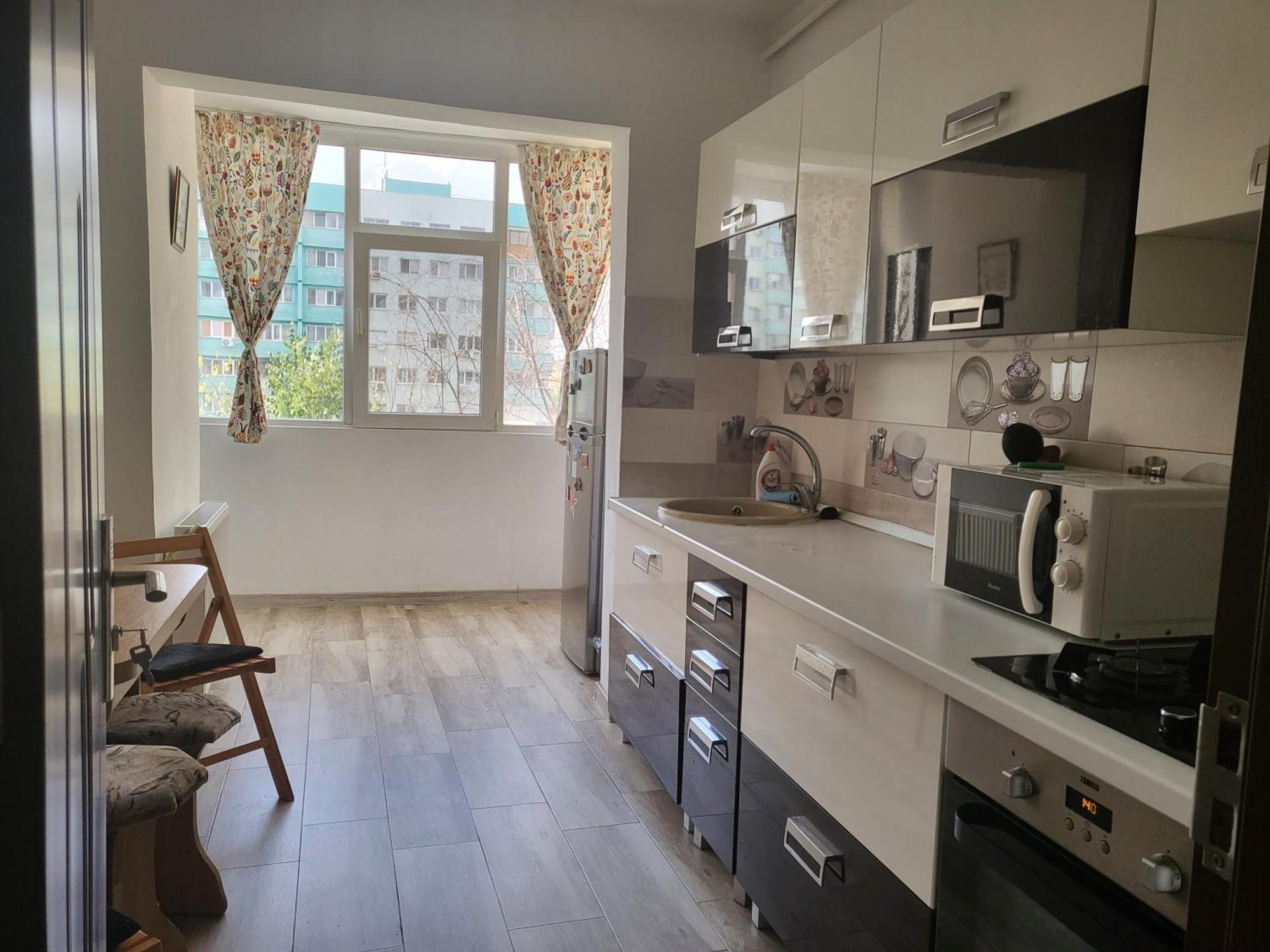 Apartment Cu 3 Chiar In Inima Capitalei *