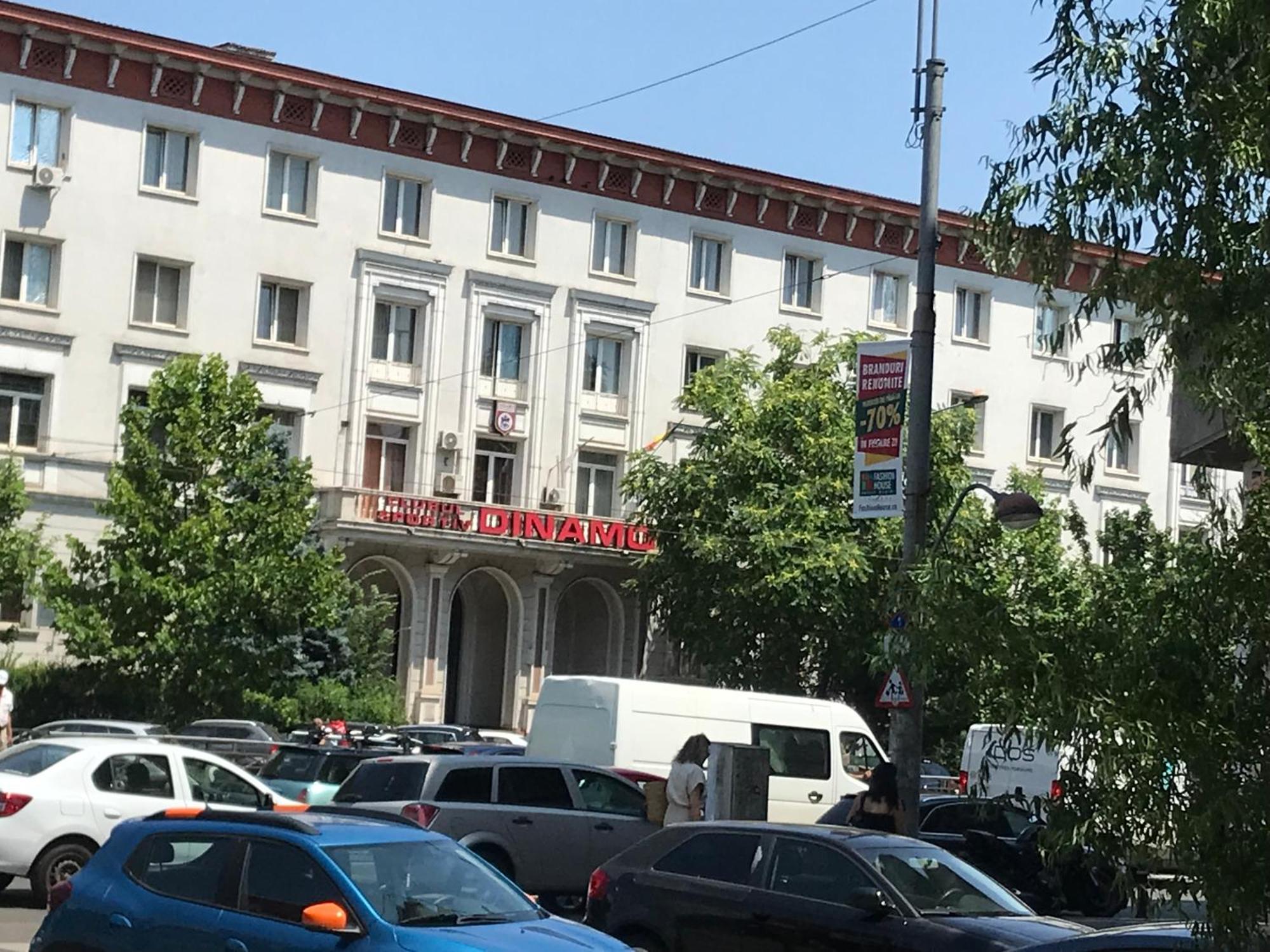 Stefan Cel Mare-central * Bucharest
