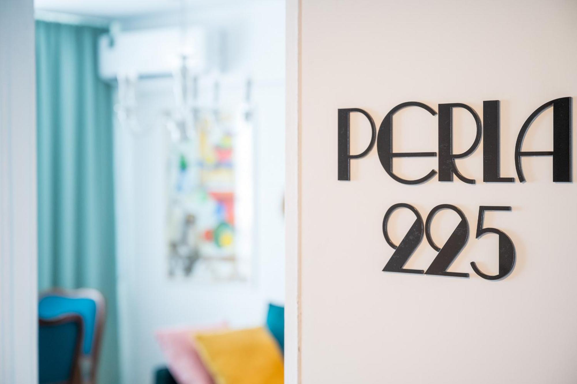 Apartament 1bdr Perla 225 *
