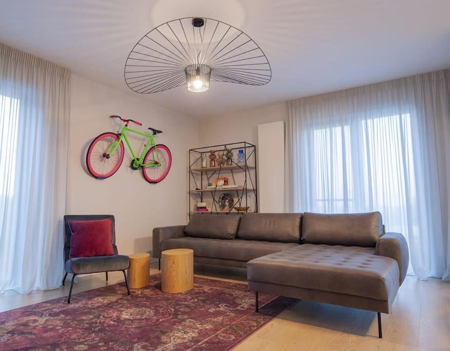 Shades Of Grey 124 - Cloud9 - Pipera - Floreasca - Barbu Vacarescu Area Apartament *
