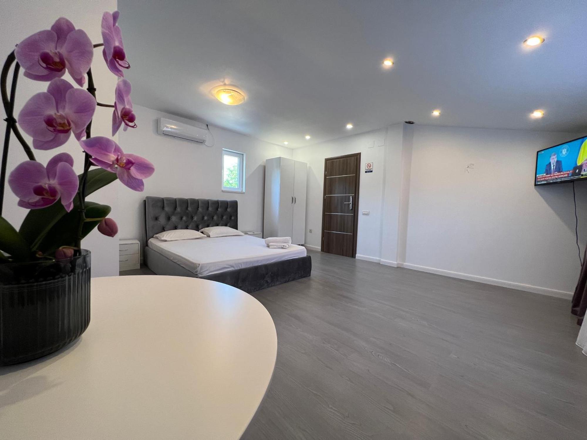 Center By Acme Rent Bucharest