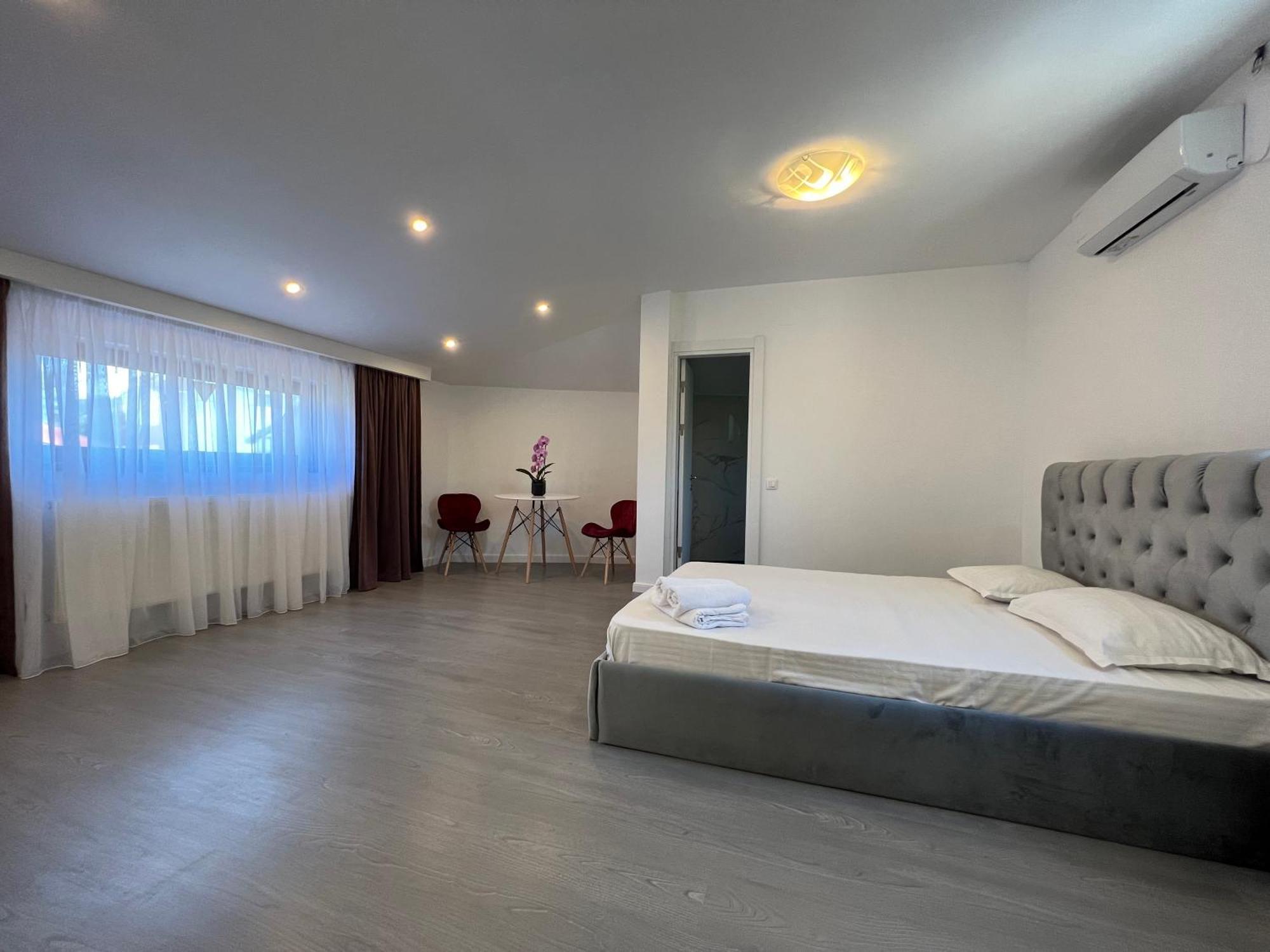 Center By Acme Rent Guest house Bucharest