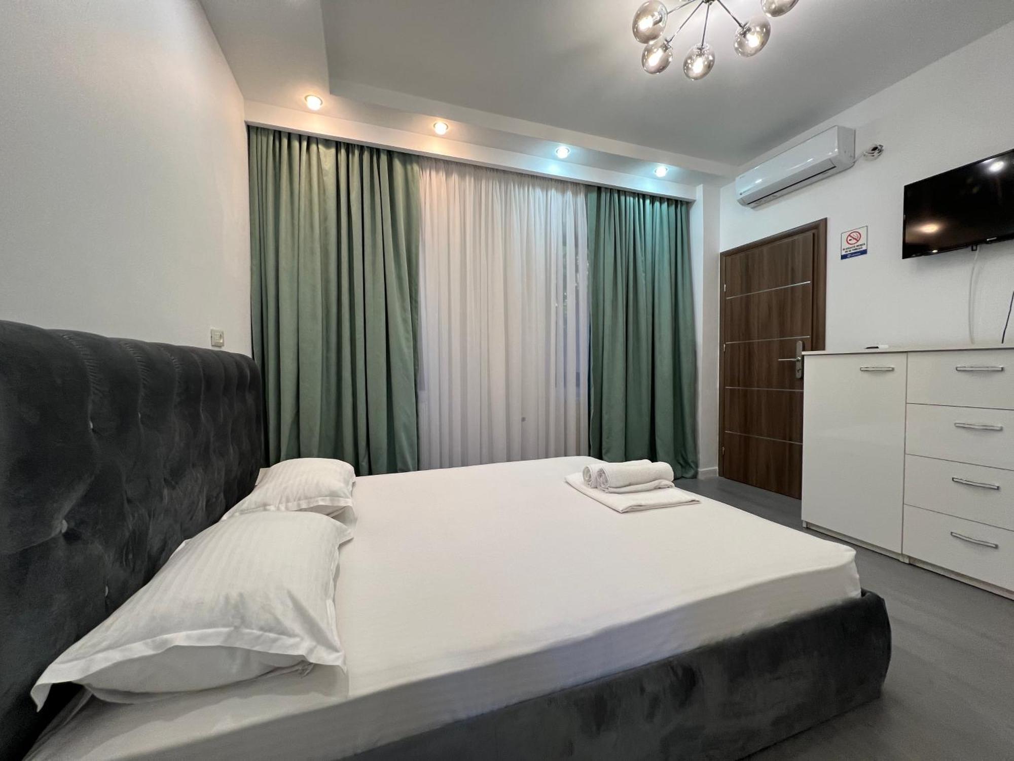 Guest house Center By Acme Rent 2*