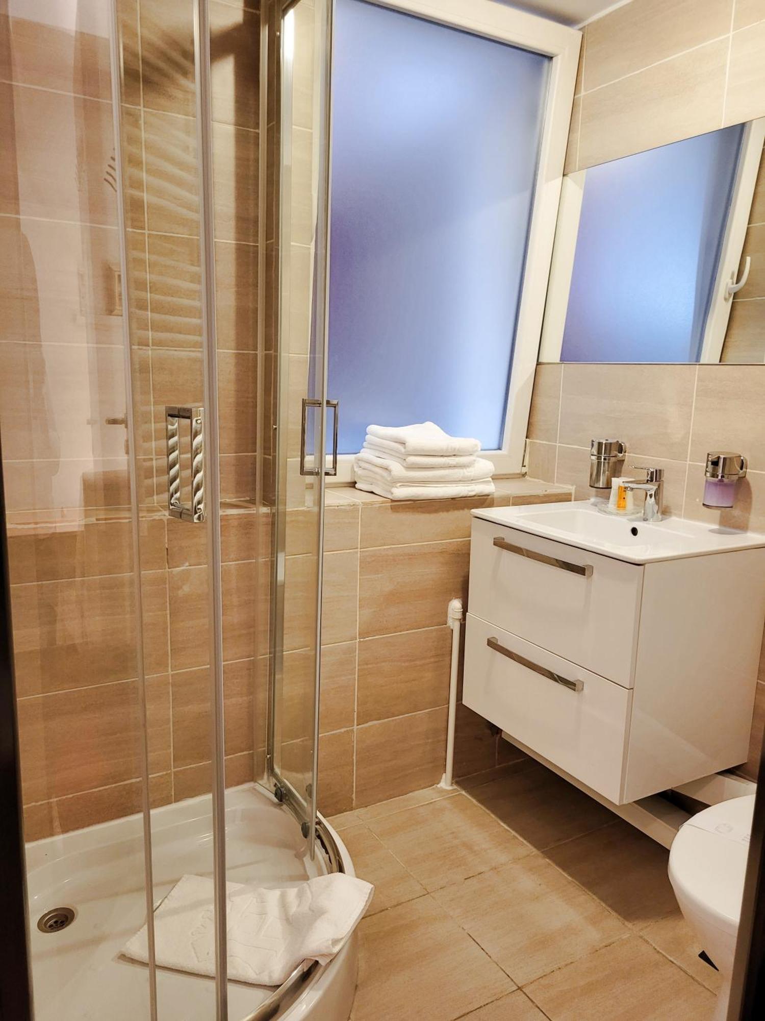 Hotel Bucur 3*