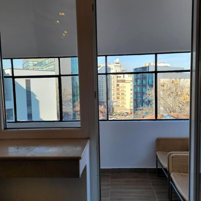 Locatie Fancy * Bucureşti