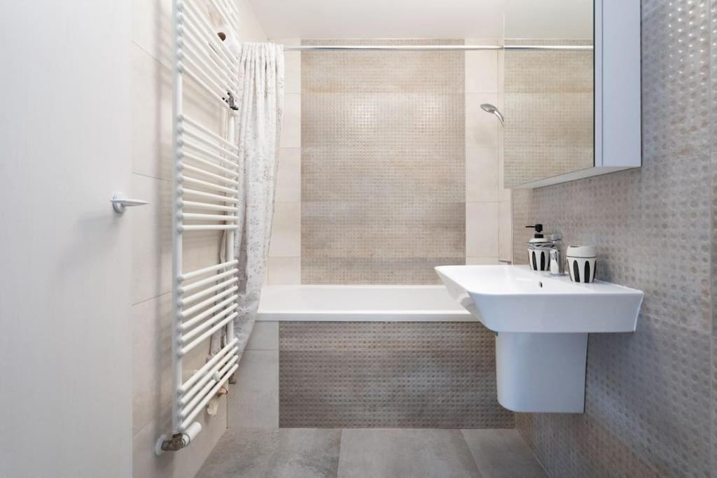 Greenwich I Double Studio With Private Parking Bucharest