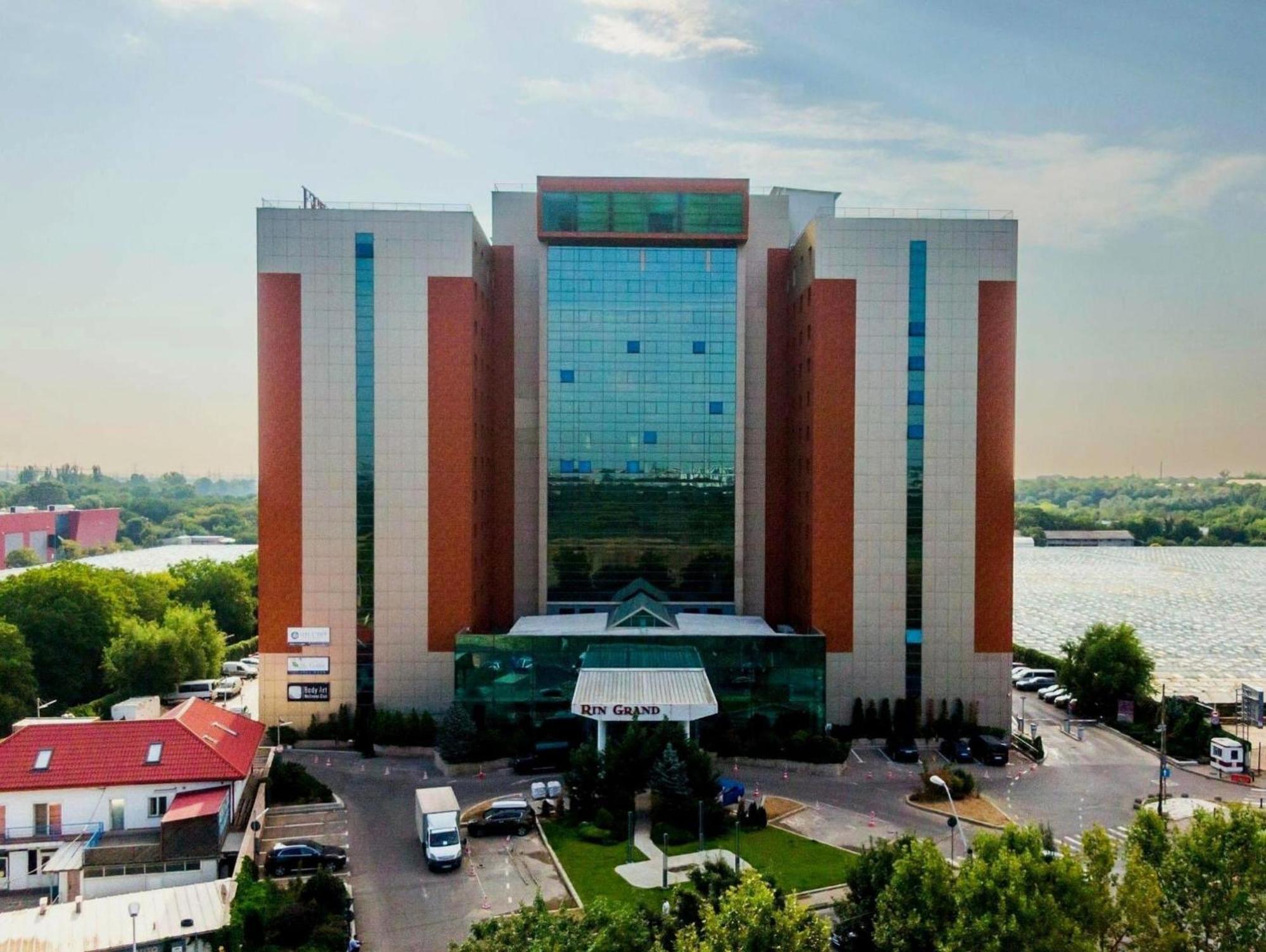 Rin Grand Anisia Apartment
