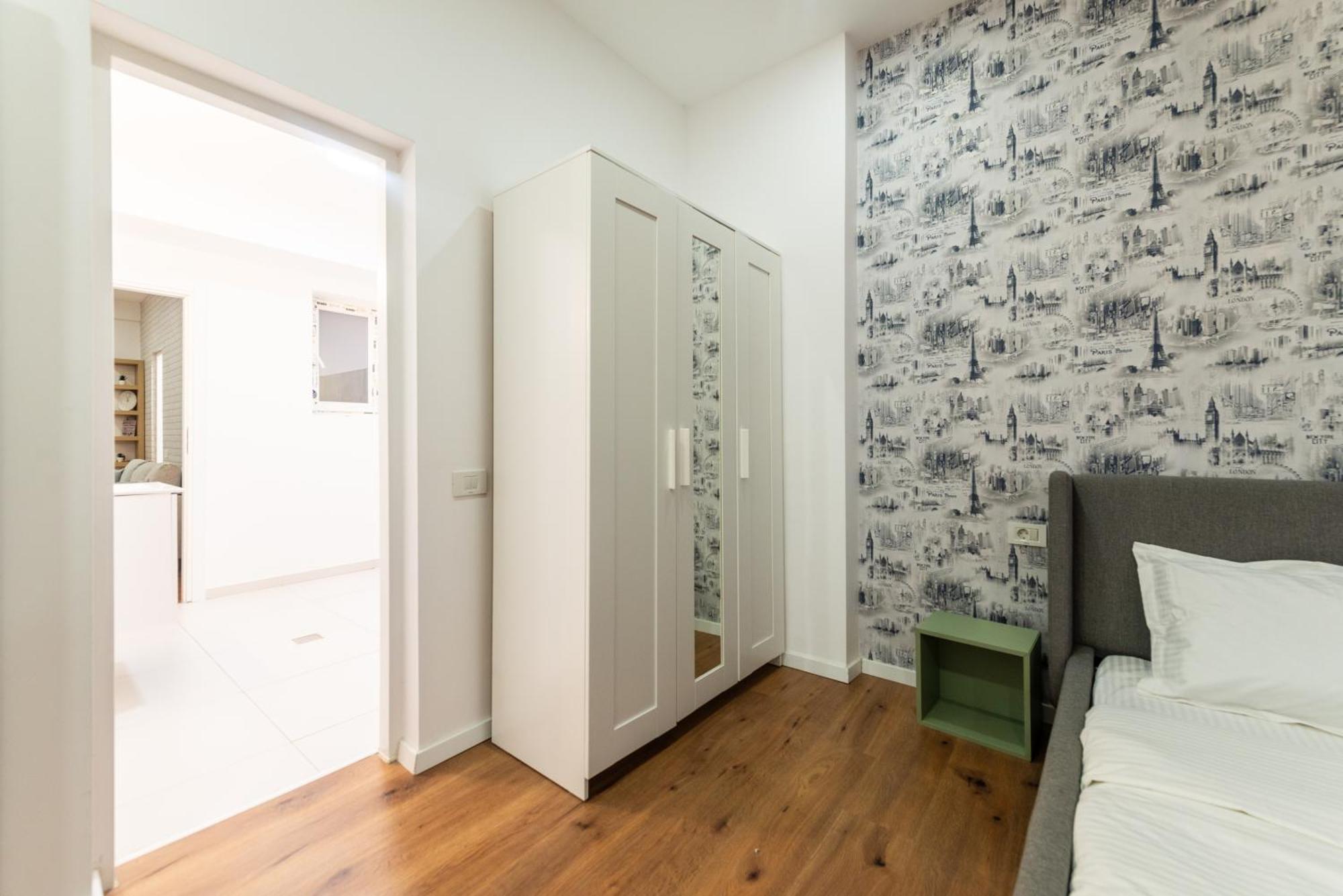 Ultracentral Spacious 4br *