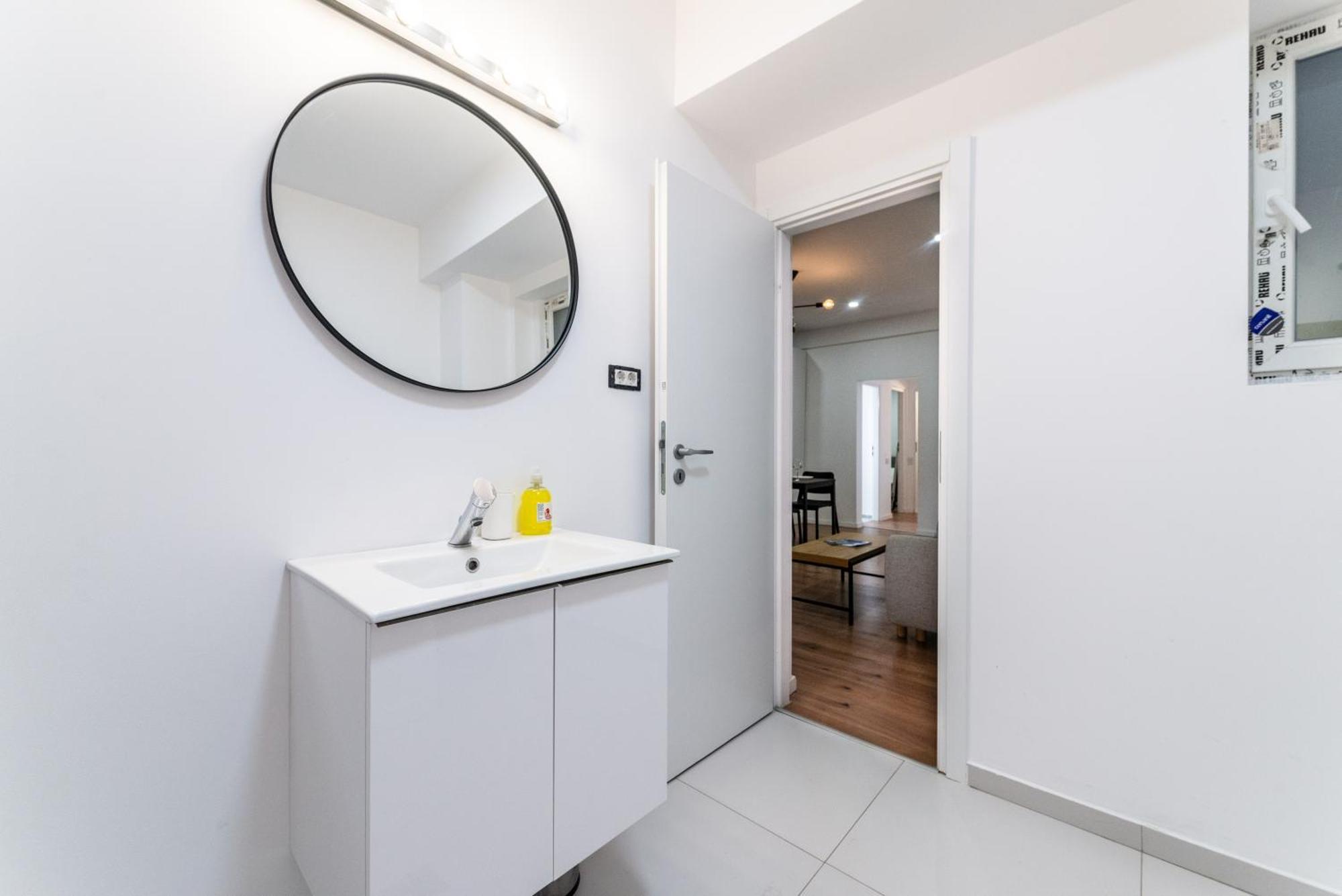 Ultracentral Spacious 4br Apartment *