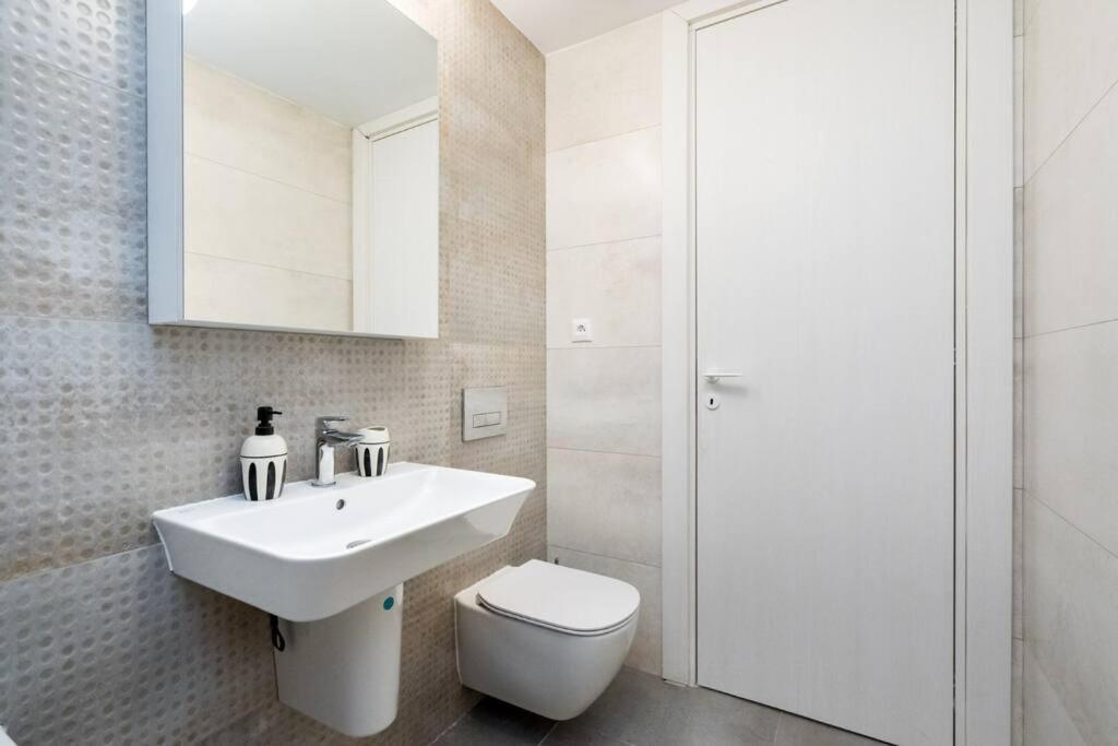 Greenwich I Double Studio With Private Parking Bucharest