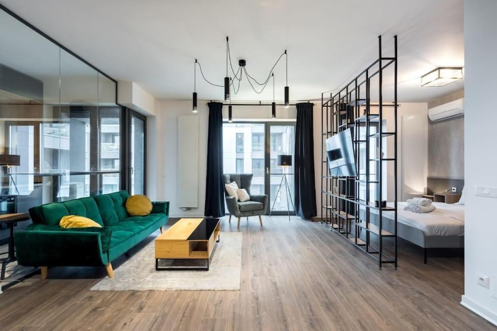 Apartment Greenwich I Double Studio With Private Parking Bucharest