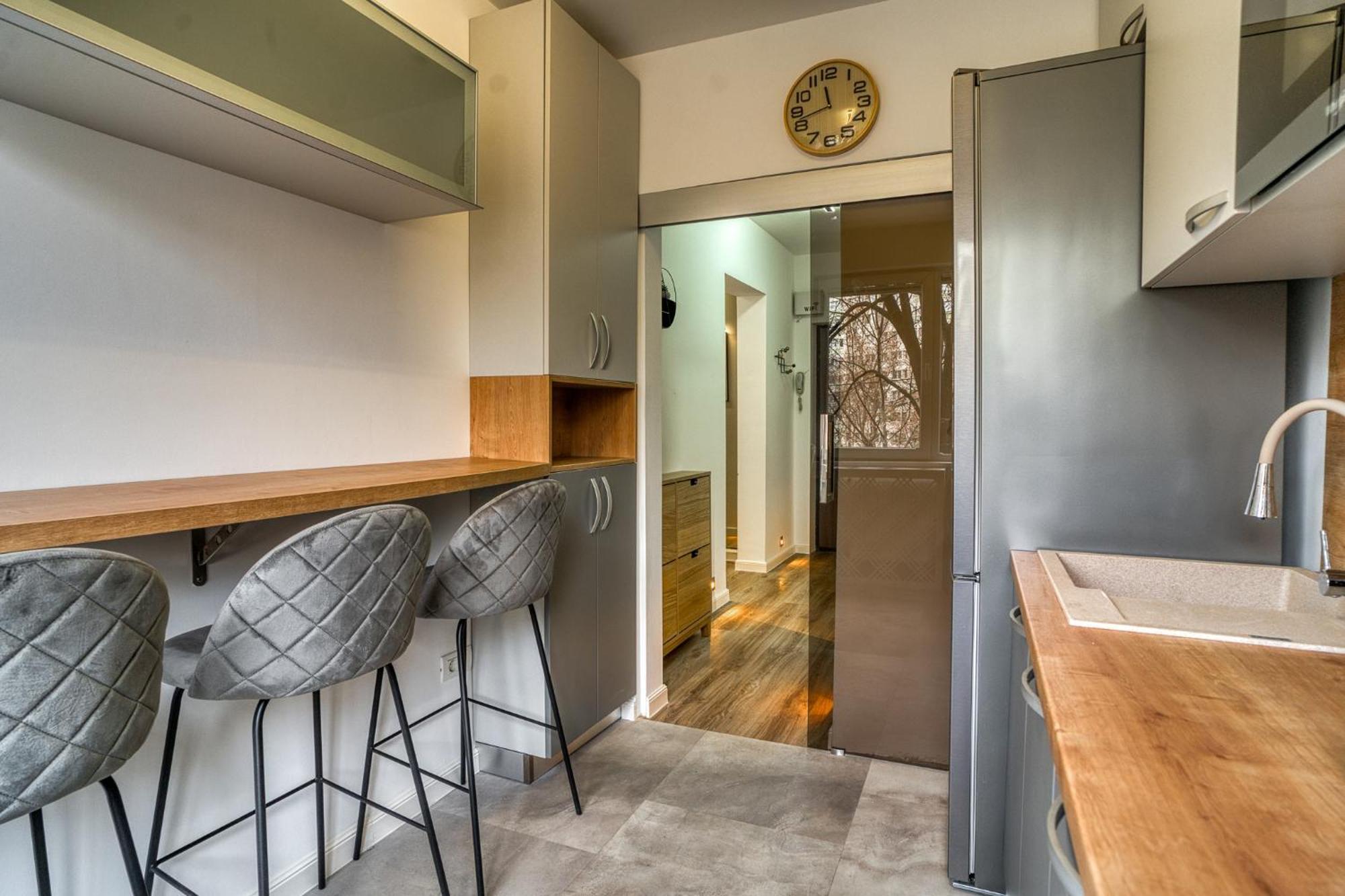 Chic Retreat: Newly Renovated 1br *