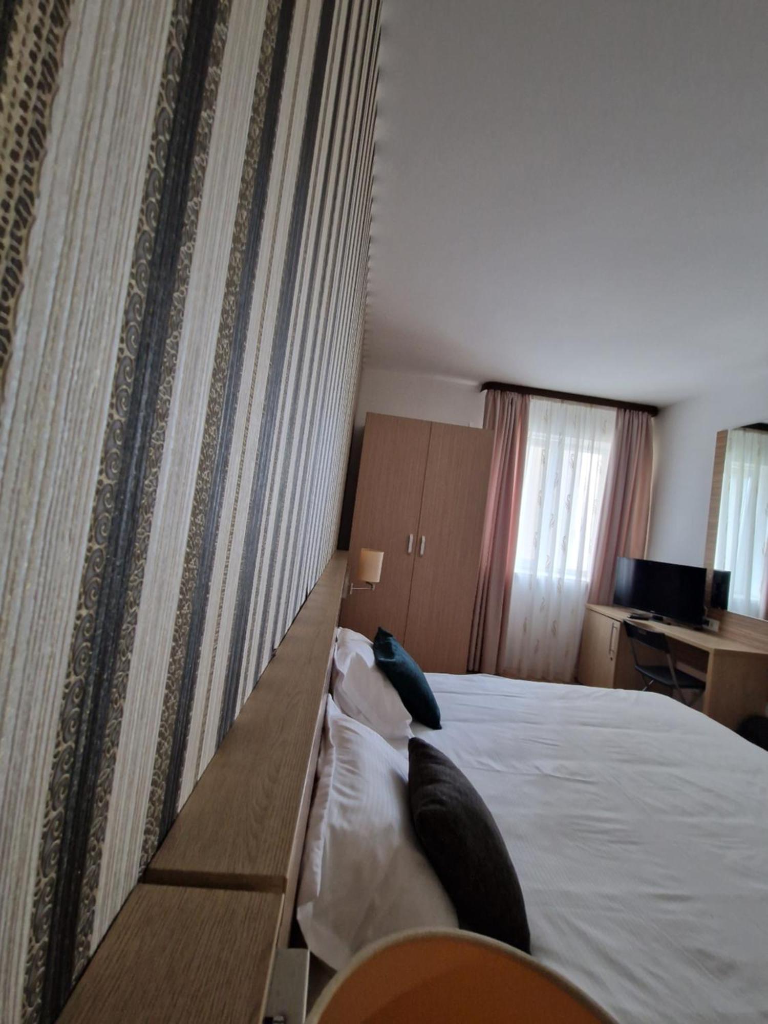 Rin Grand Anisia Bucharest