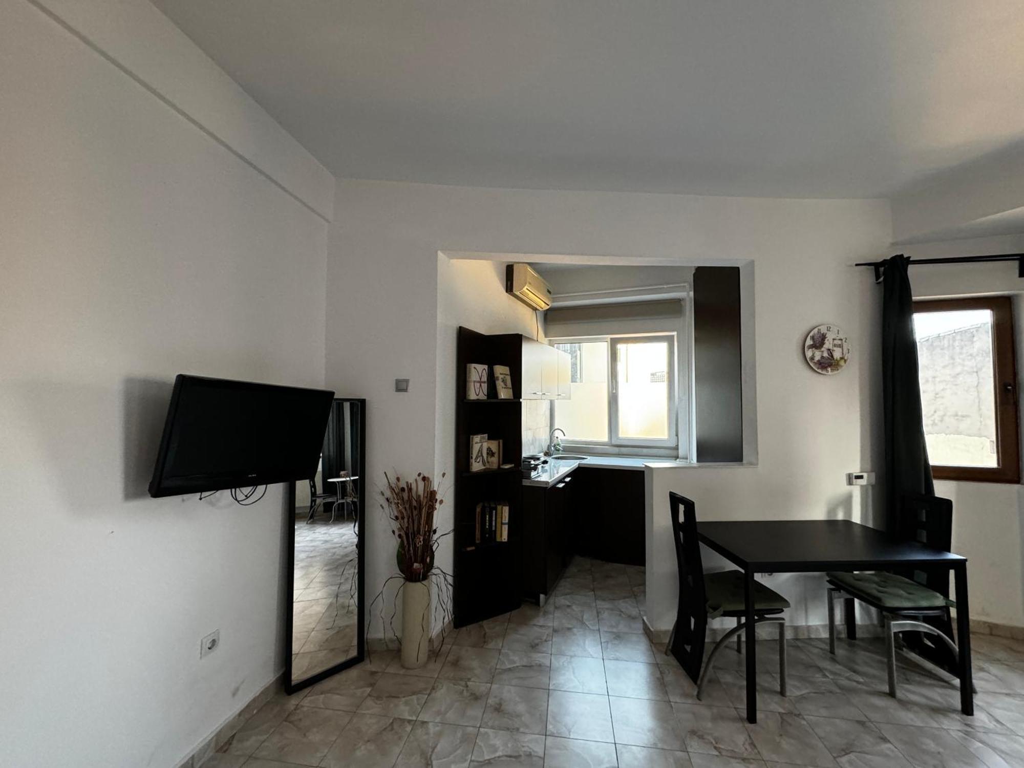 Apartment Old Town By Chr Luxury Property Bucharest