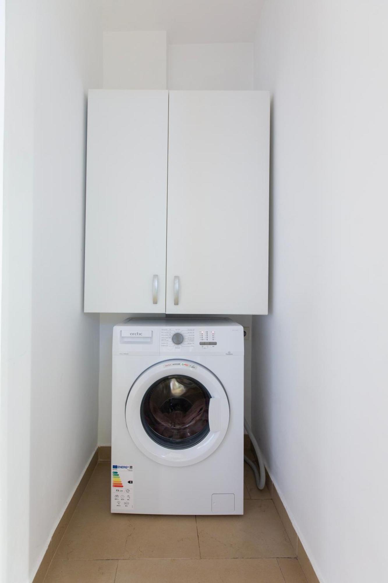 Ultracentral Hong Kong 3 Bdrm Apartament Bucureşti